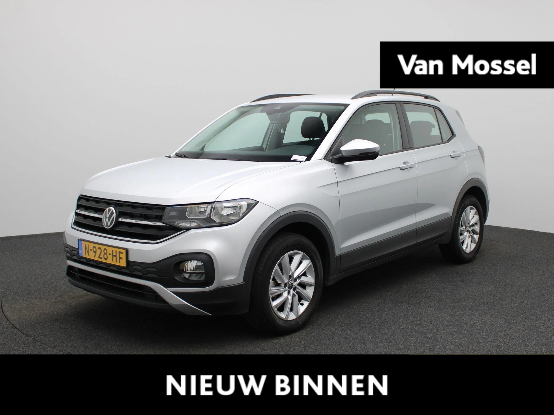 Volkswagen-T-Cross-image-0