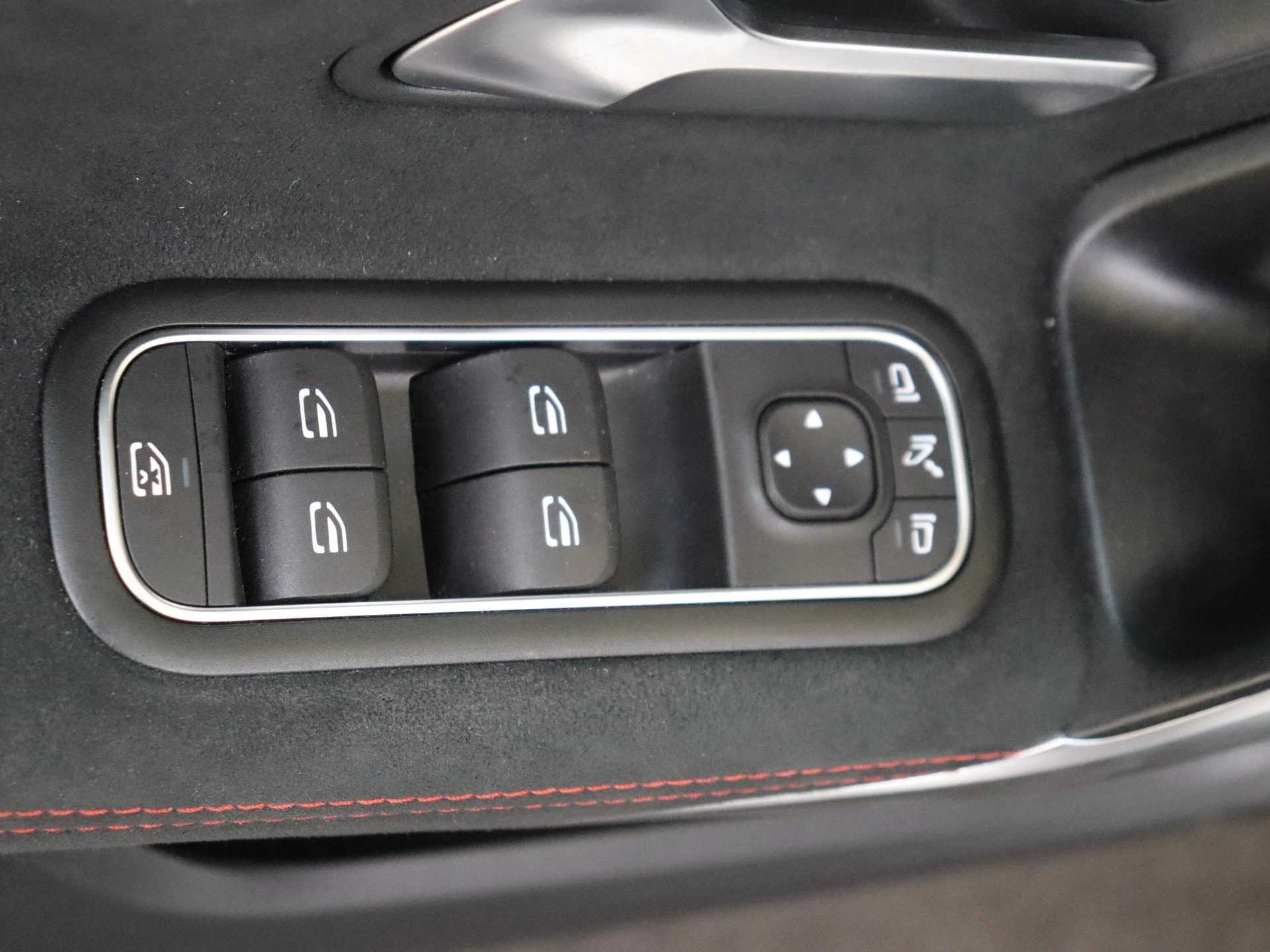 Mercedes-Benz-A-Klasse-image-27