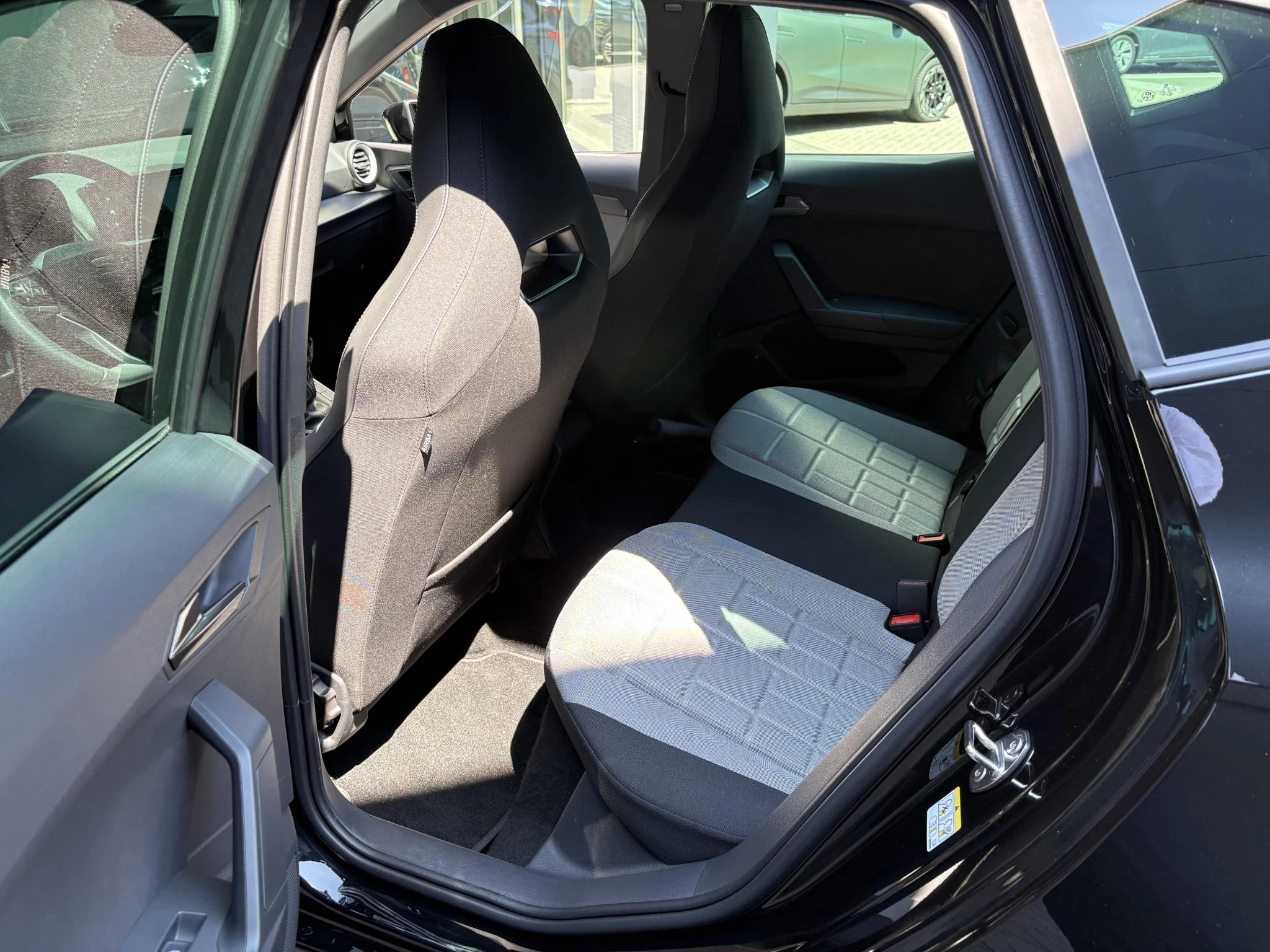 SEAT Arona 1.0 EcoTSI FR Business Connect