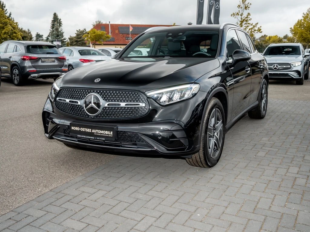 Mercedes-Benz-GLC 300 d-image-7