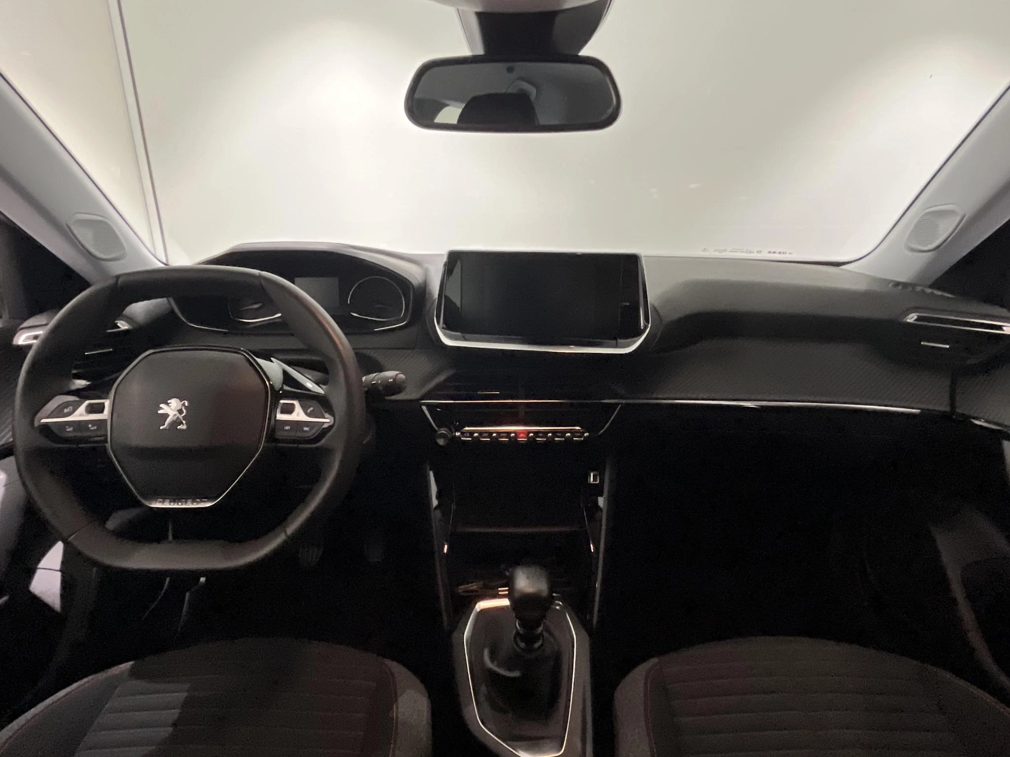 Peugeot-2008-image-13