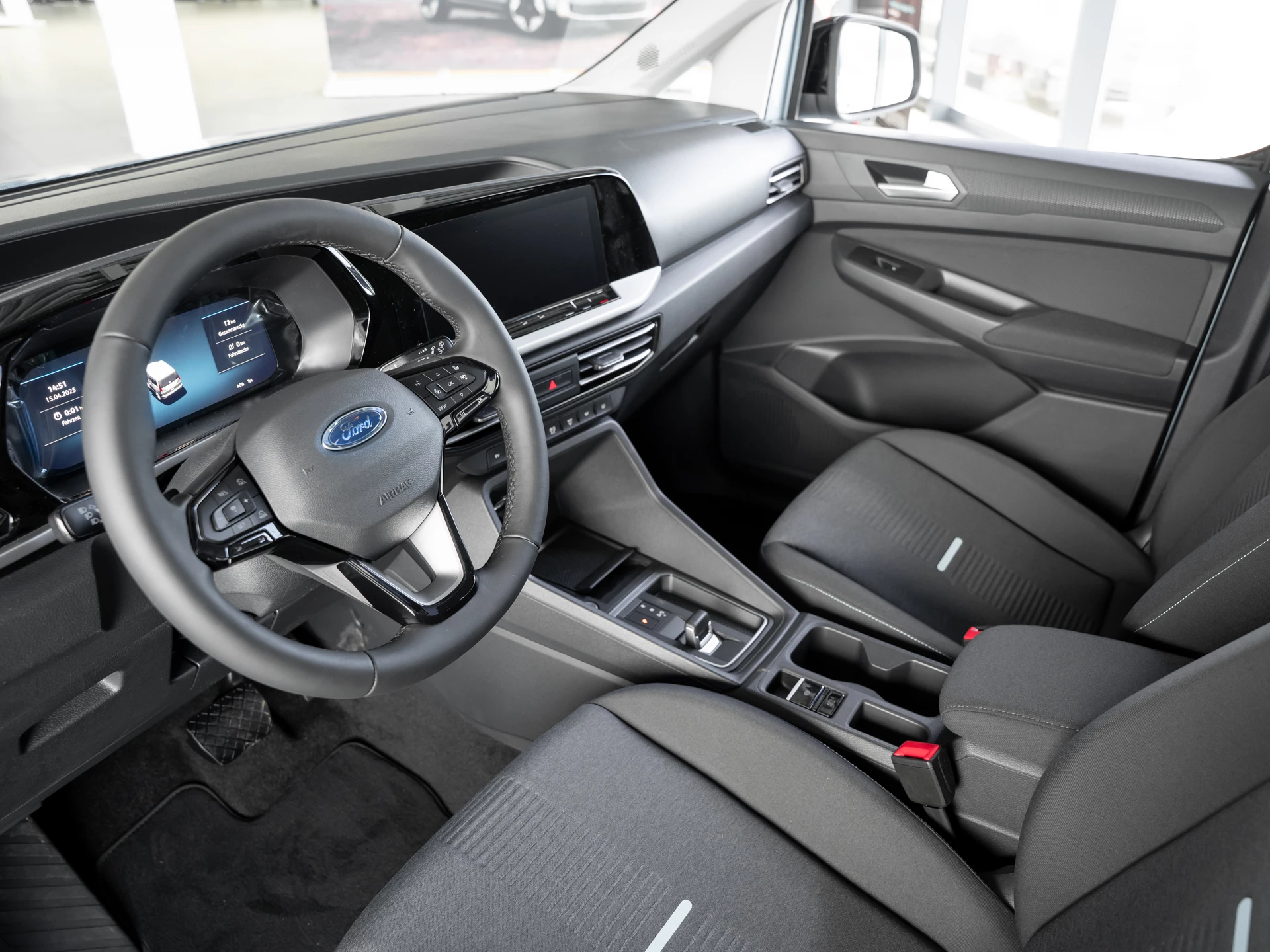 Ford-Tourneo Connect-image-5