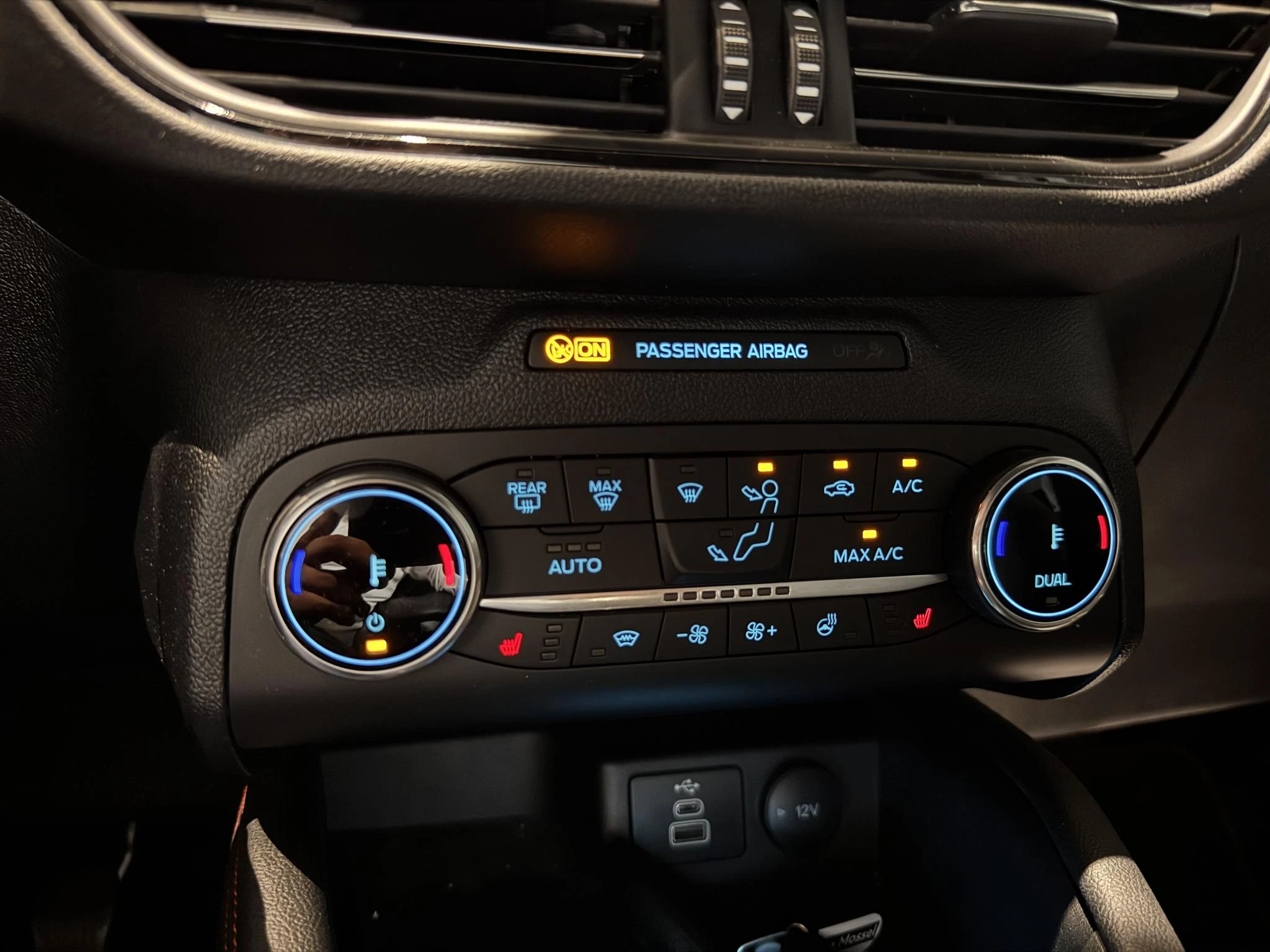 Ford-Kuga-image-18