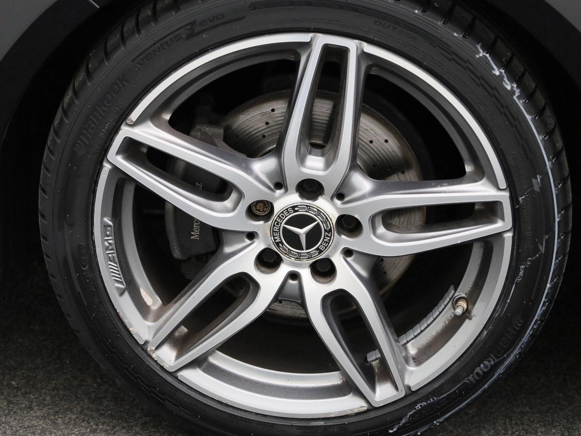 Mercedes-Benz-CLA-image-11