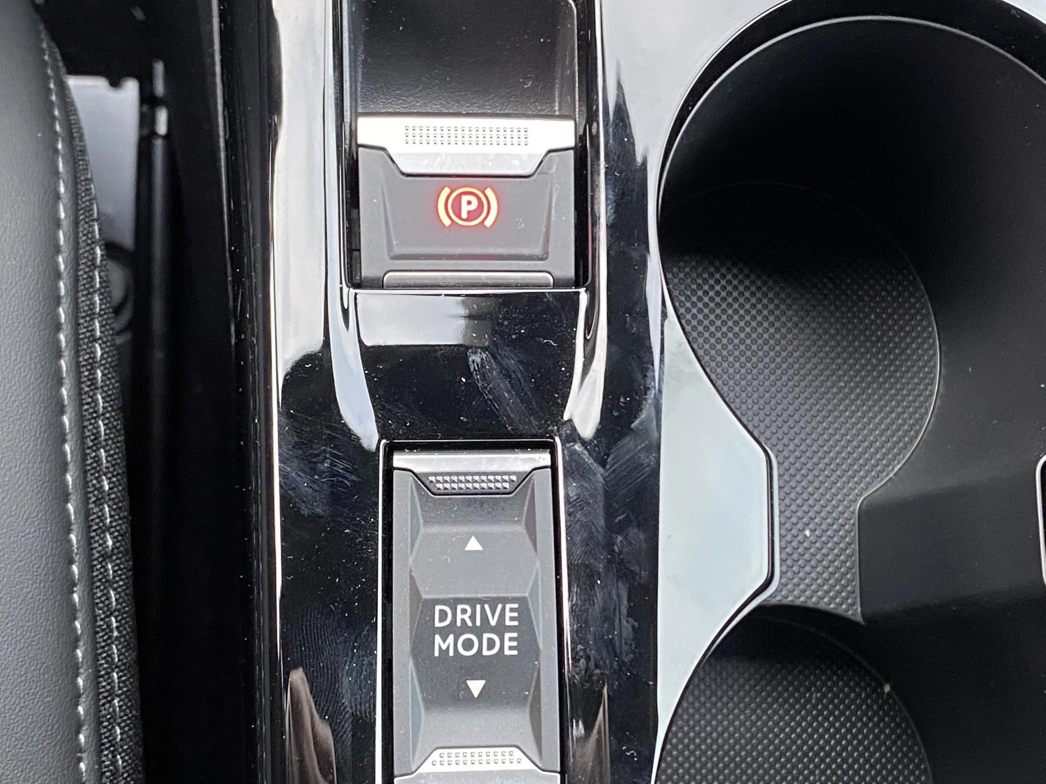 Peugeot e-2008 EV GT 50 kWh