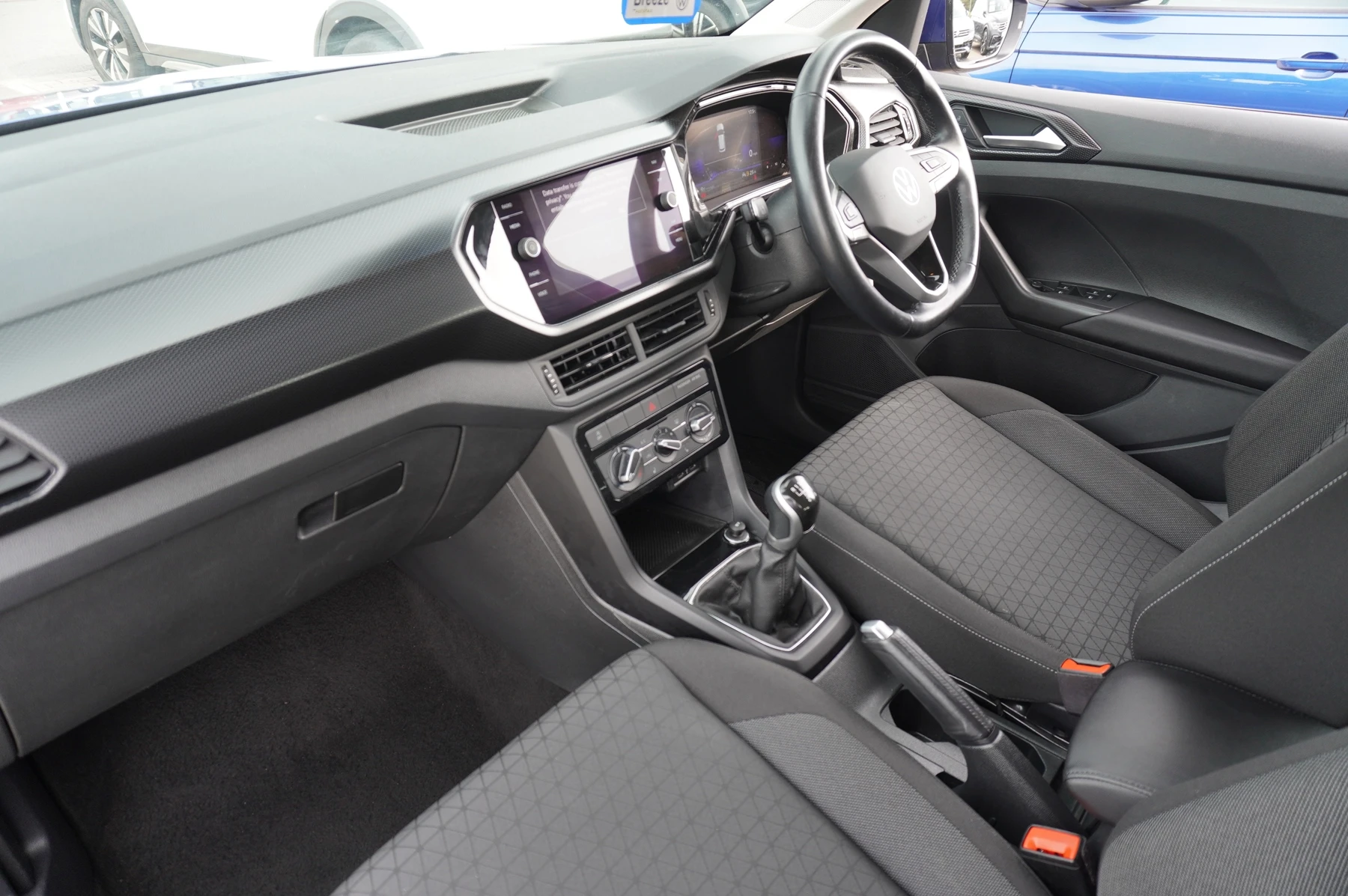 Volkswagen-T-Cross-image-1