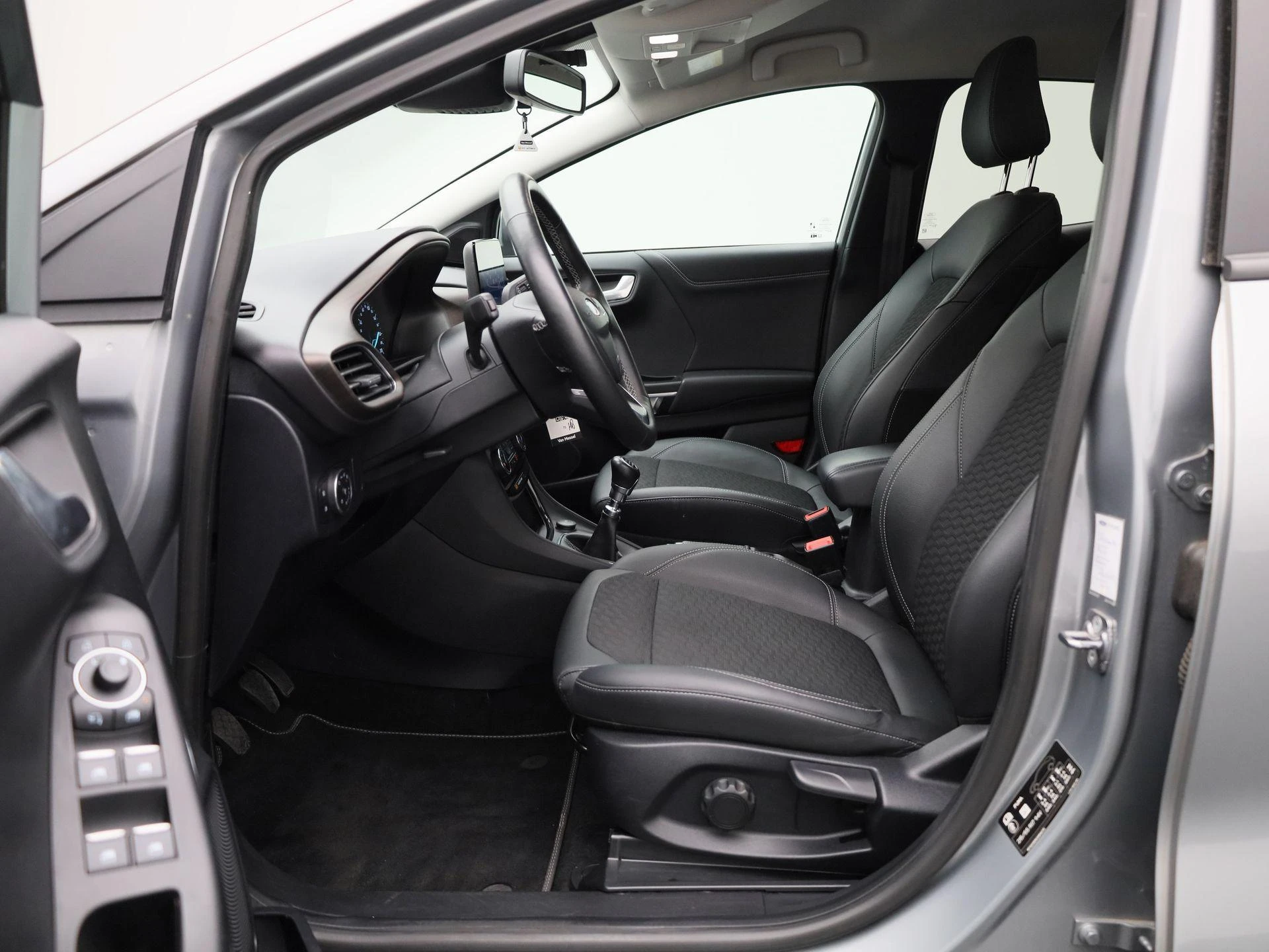 Ford Puma 1.0i Ecoboost mHEV 92kW Titanium
