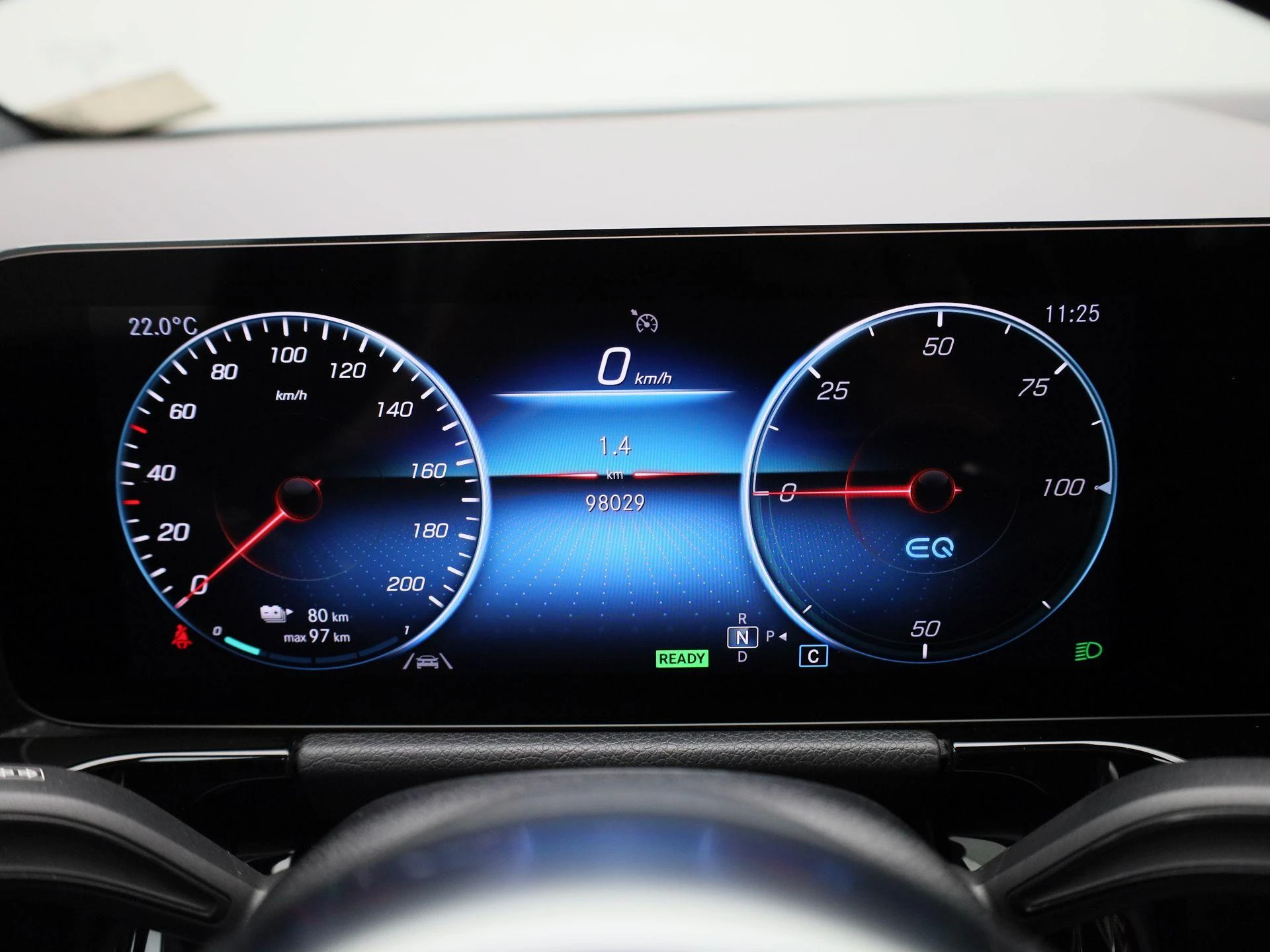 Mercedes-Benz-EQA-image-17