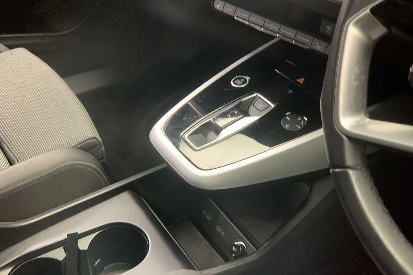 Audi-Q4 e-tron-image-7