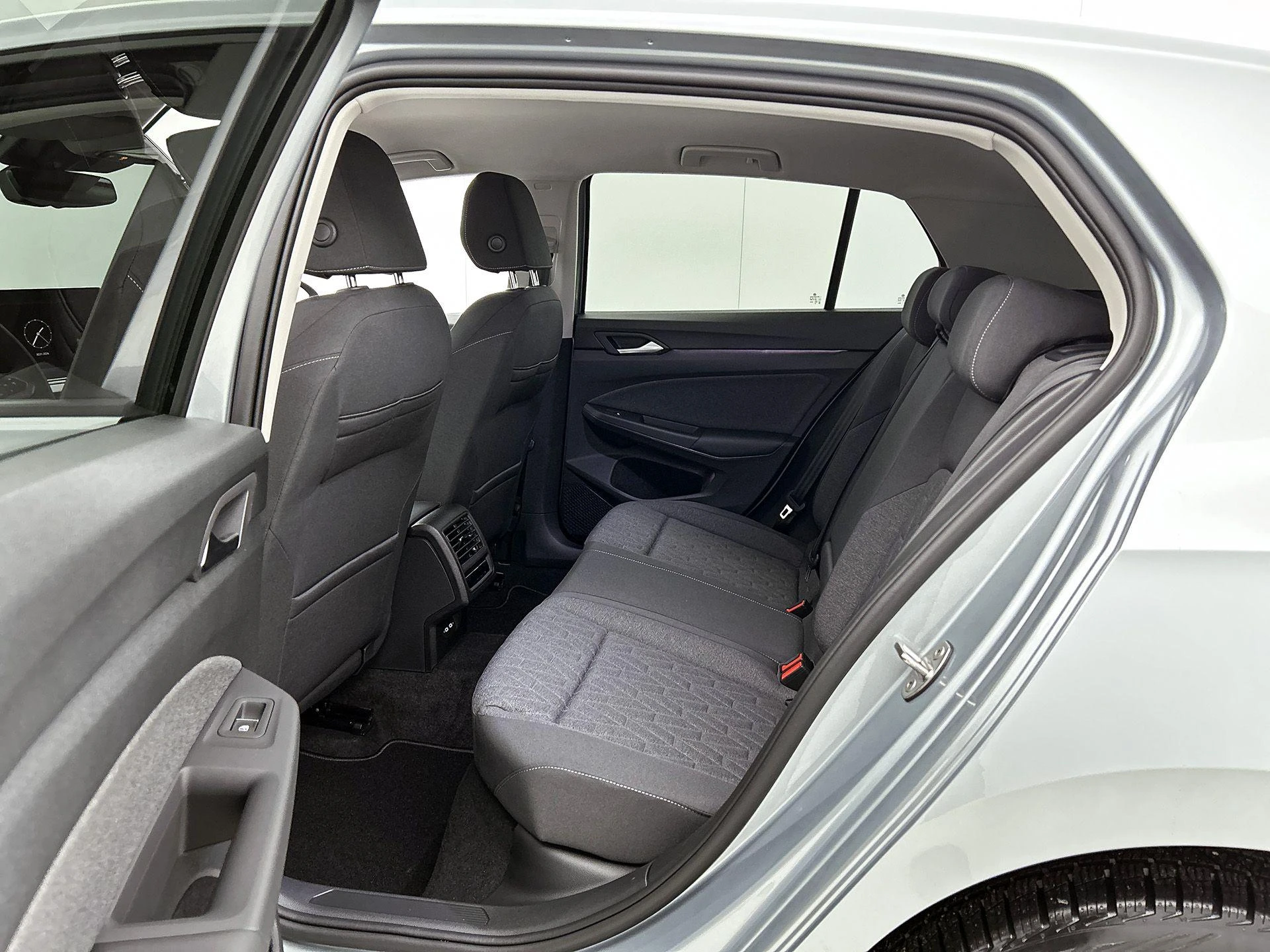 Volkswagen Golf - 27