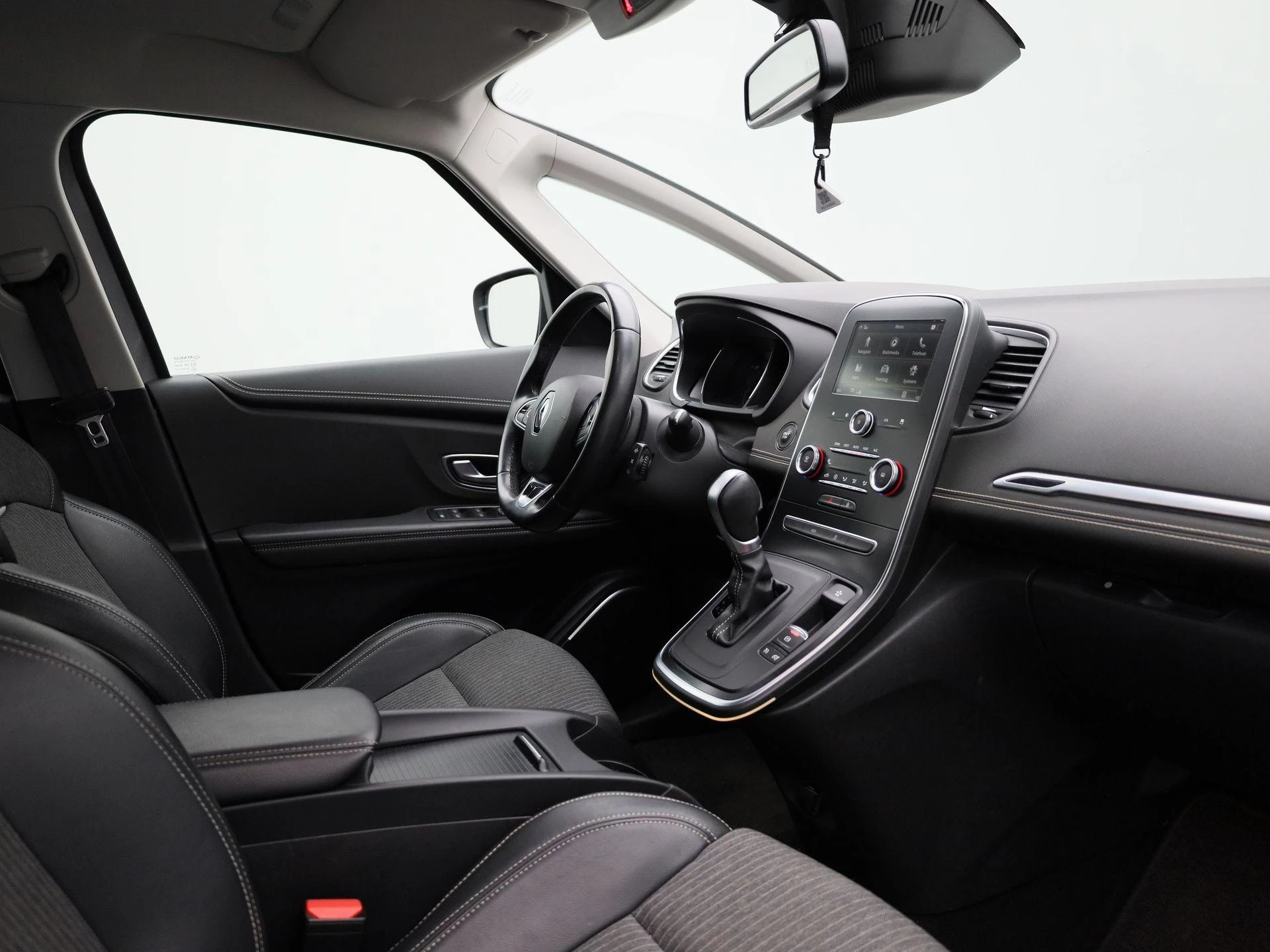 Renault Grand Scénic TCe 140 EDC GPF Intens 7P
