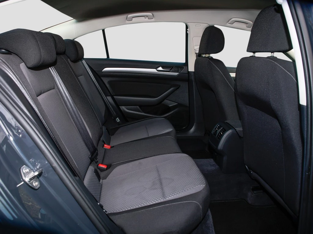 Volkswagen Passat 1.4 TSI Trendline Klima., PDC, 16"Alu., Composition Color,