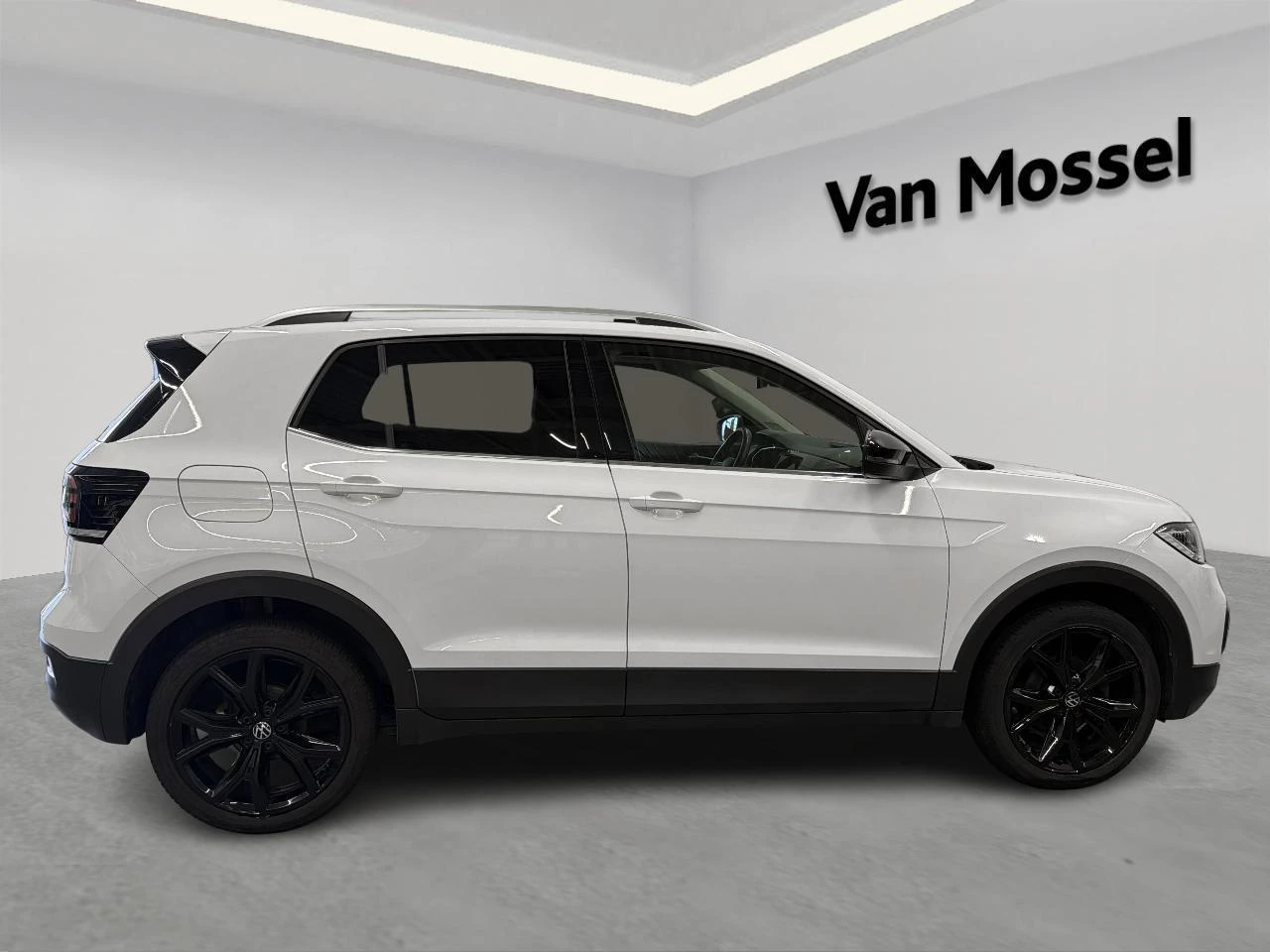 Volkswagen-T-Cross-image-4