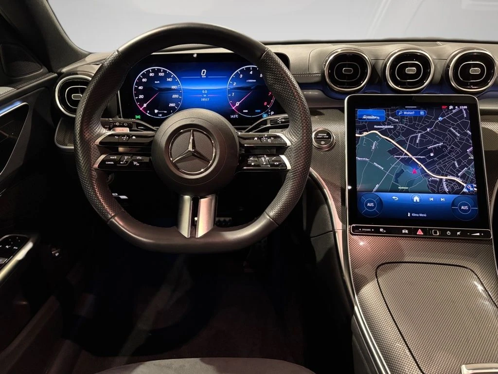 Mercedes-Benz-C-Klasse 300-image-10