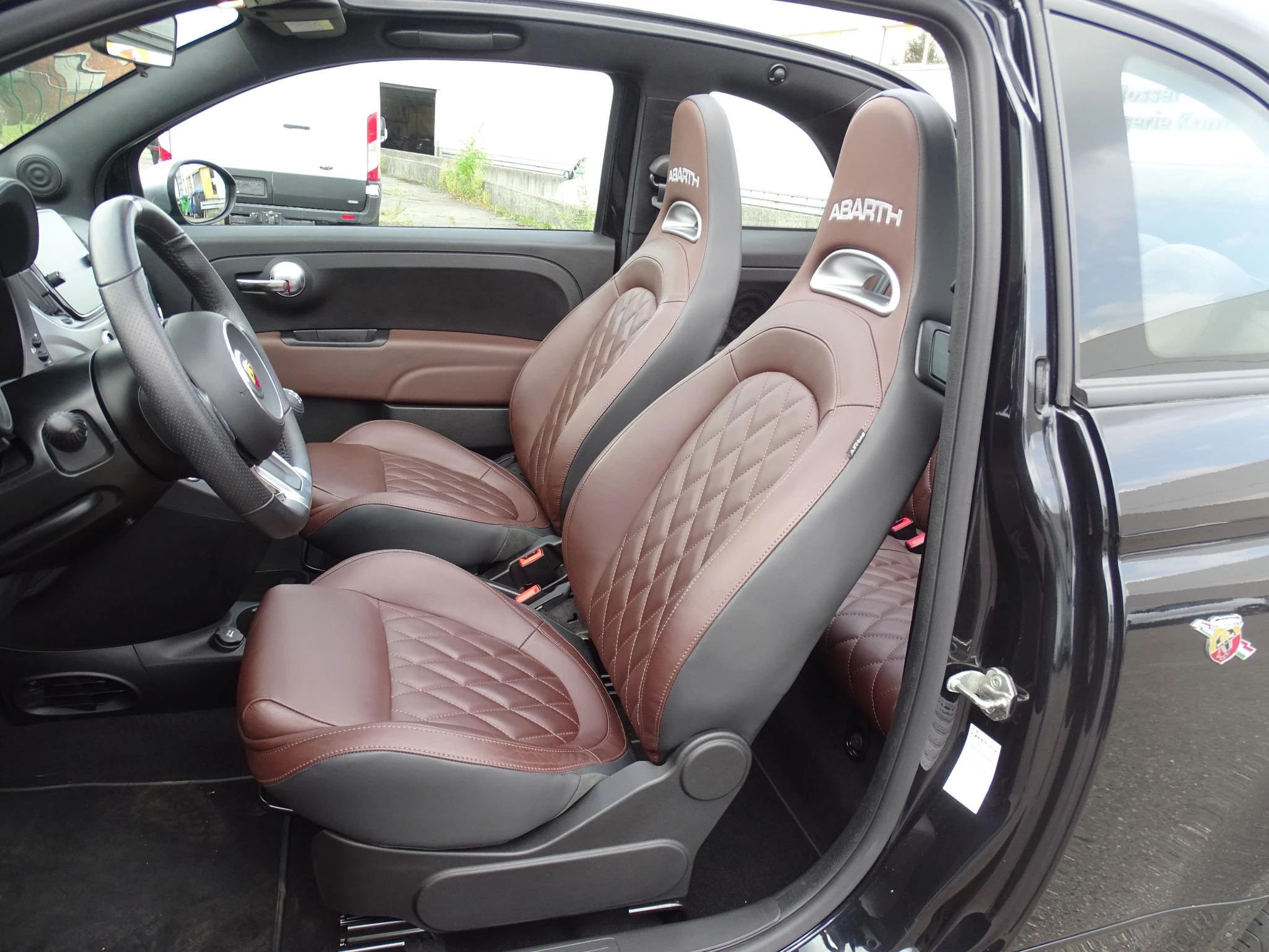 Fiat-500C-image-9