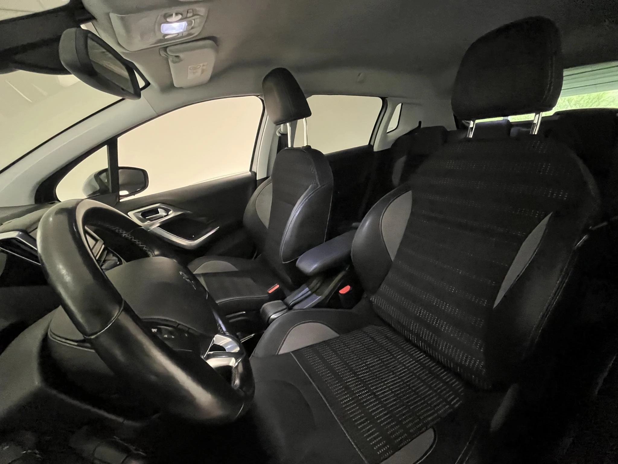 Peugeot-2008-image-13