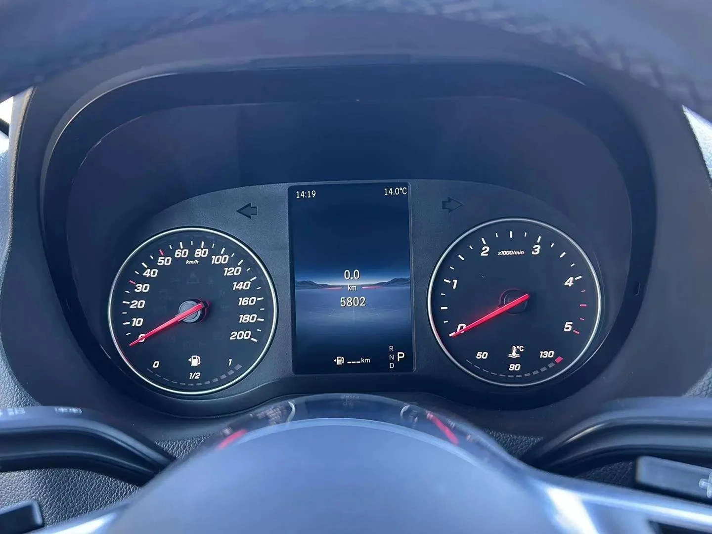 Mercedes-Benz-Sprinter-image-11