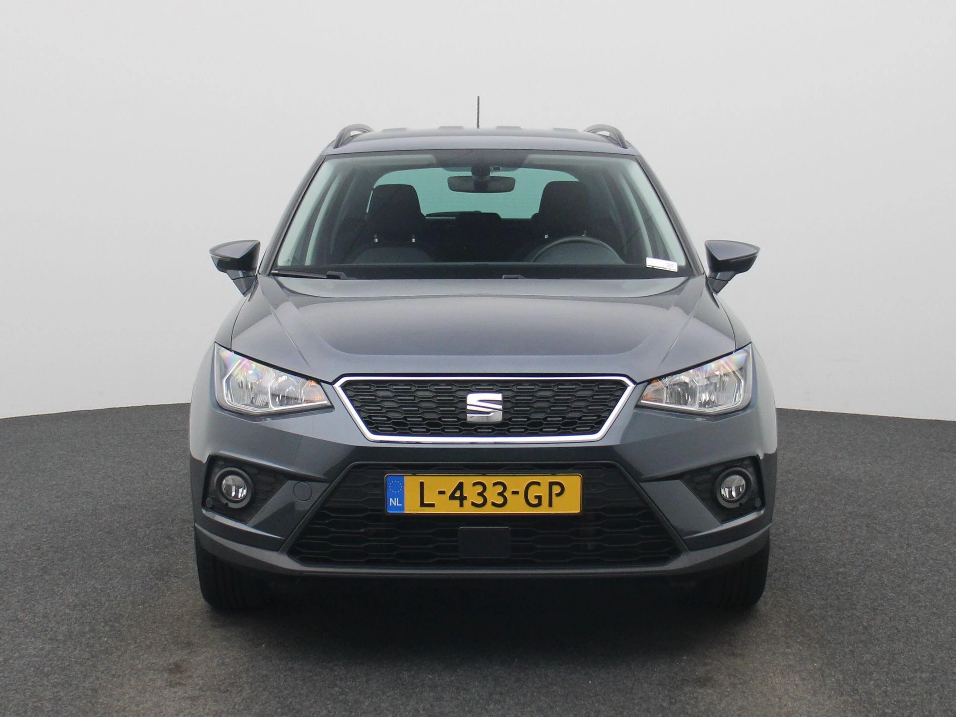 SEAT-Arona-image-2