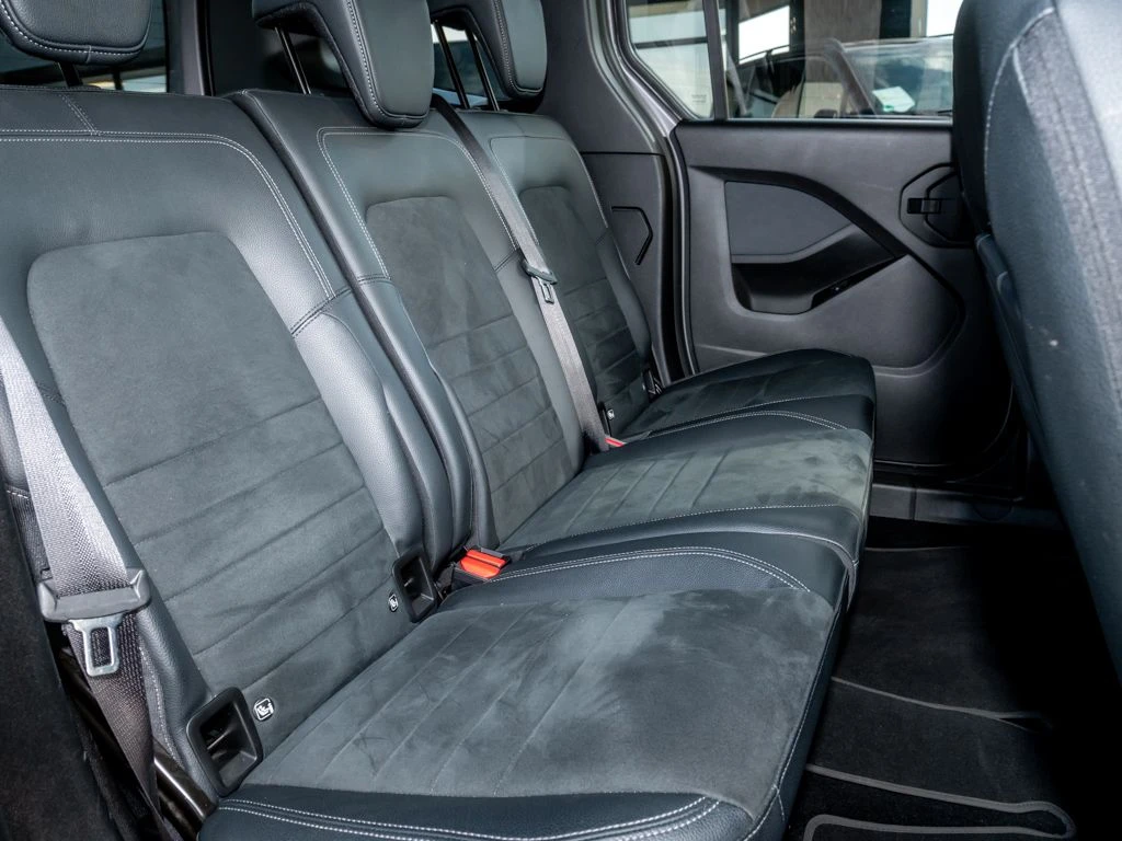 Mercedes-Benz-T-Klasse 180-image-12