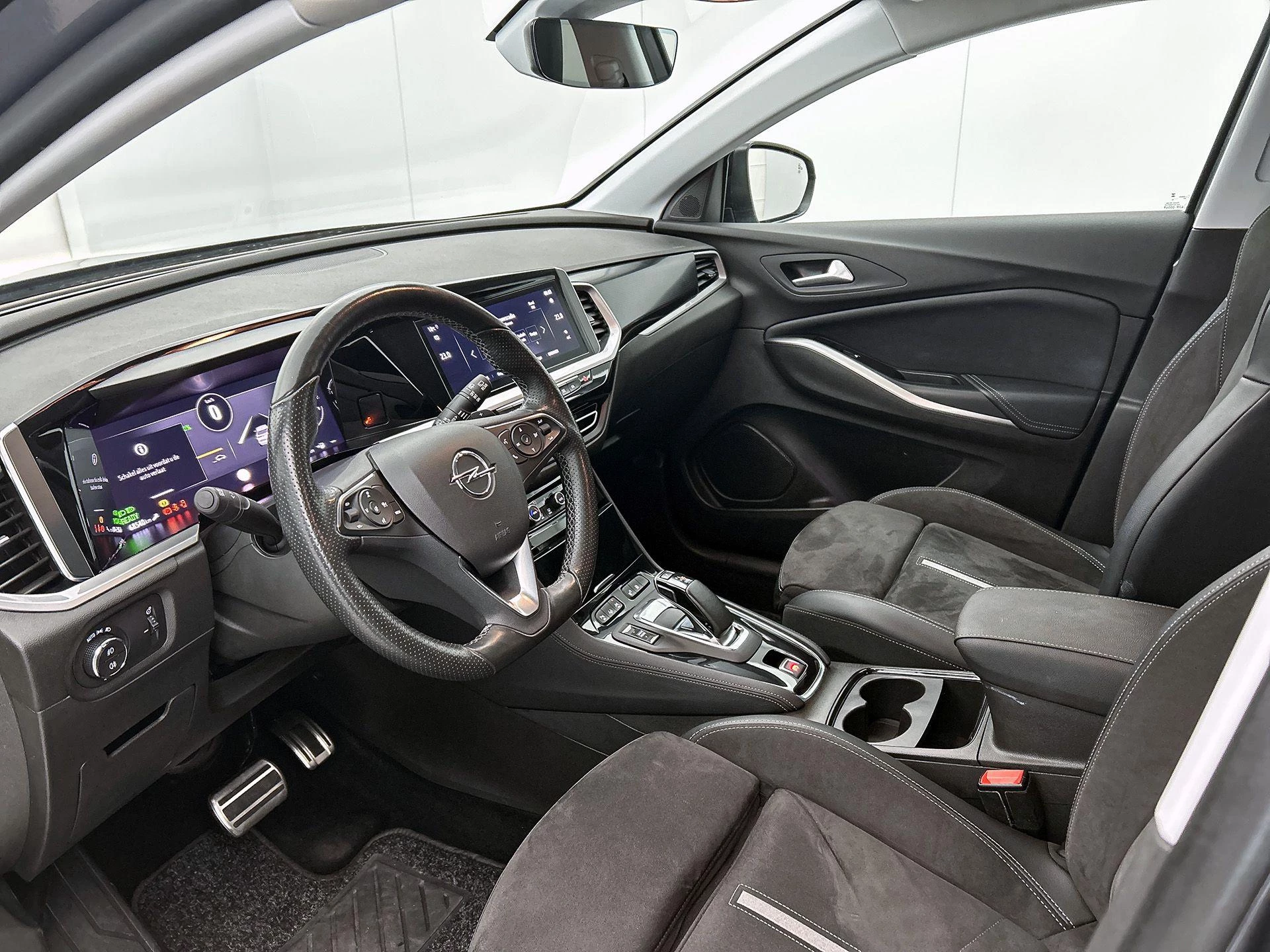 Opel-Grandland-image-22