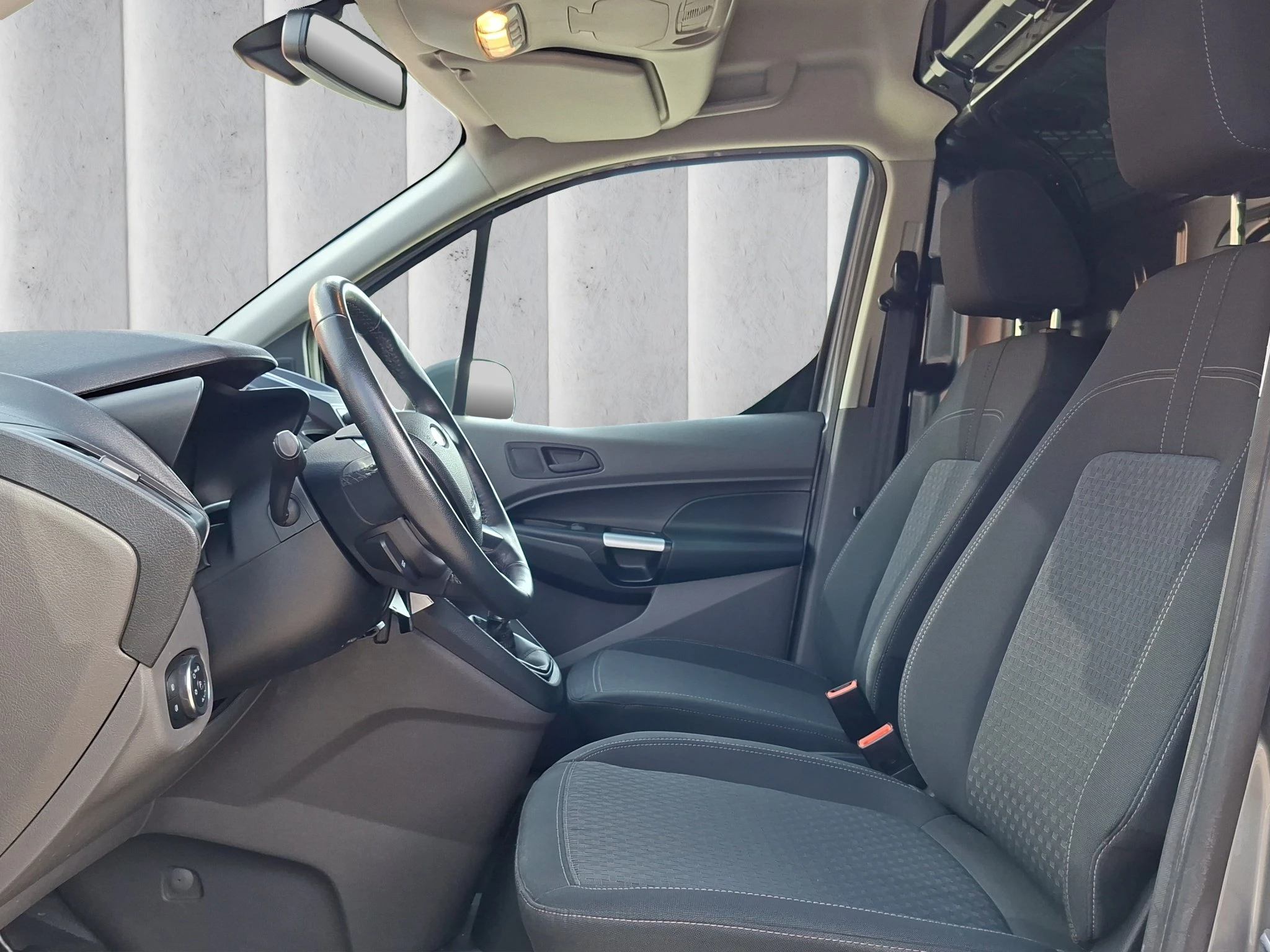 Ford-Transit Connect-image-9
