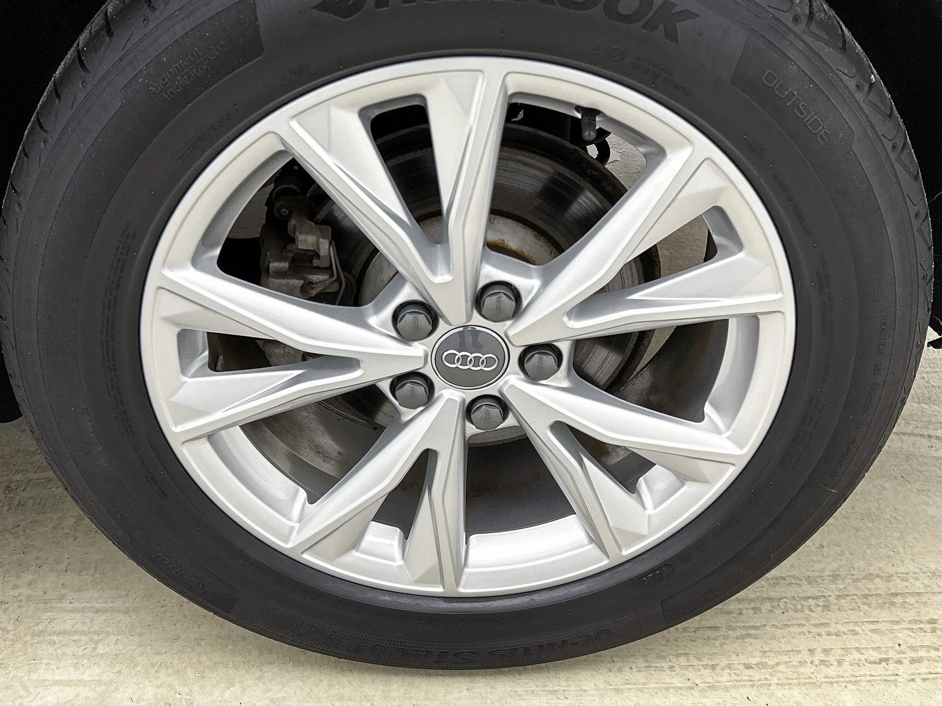 Audi-Q3-image-30