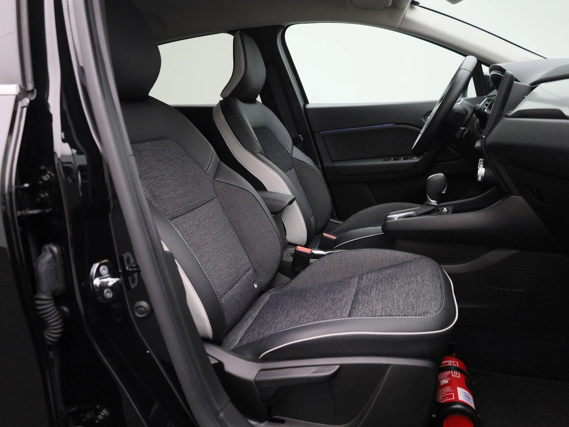 Renault Captur 1.6 E-Tech full hybrid 145 techno