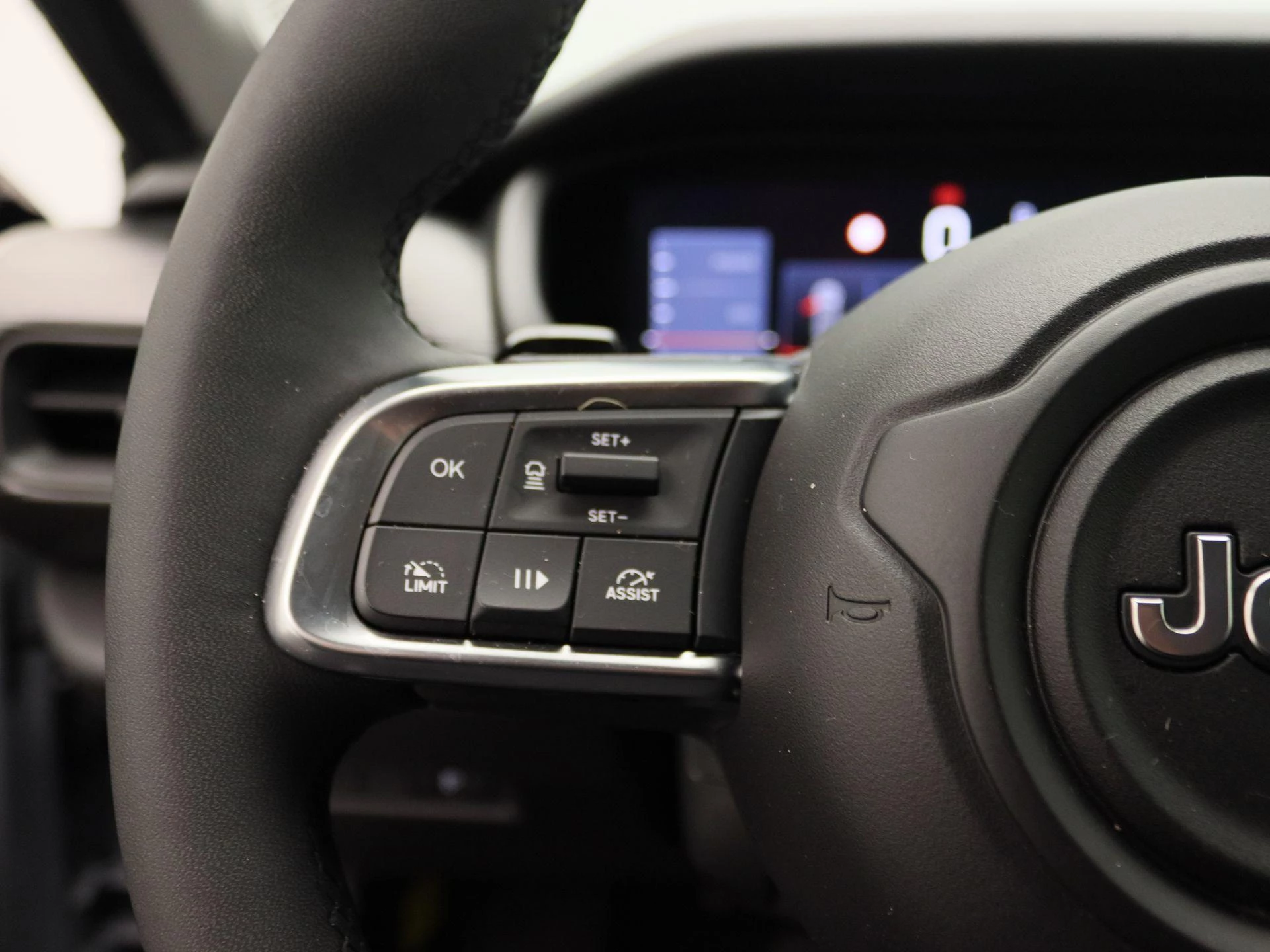 Jeep Avenger 1.2 e-Hybrid Longitude