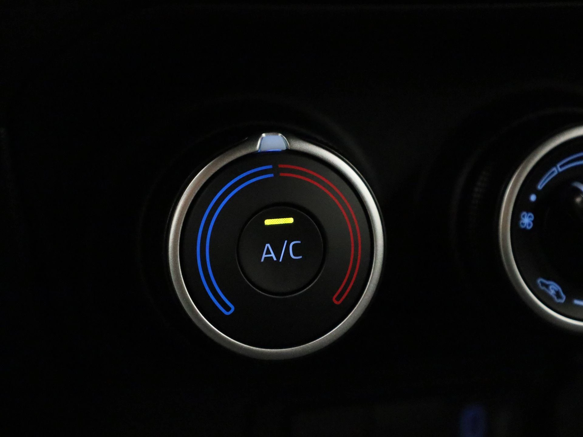 Toyota Aygo X 1.0 VVT-i S-CVT Play