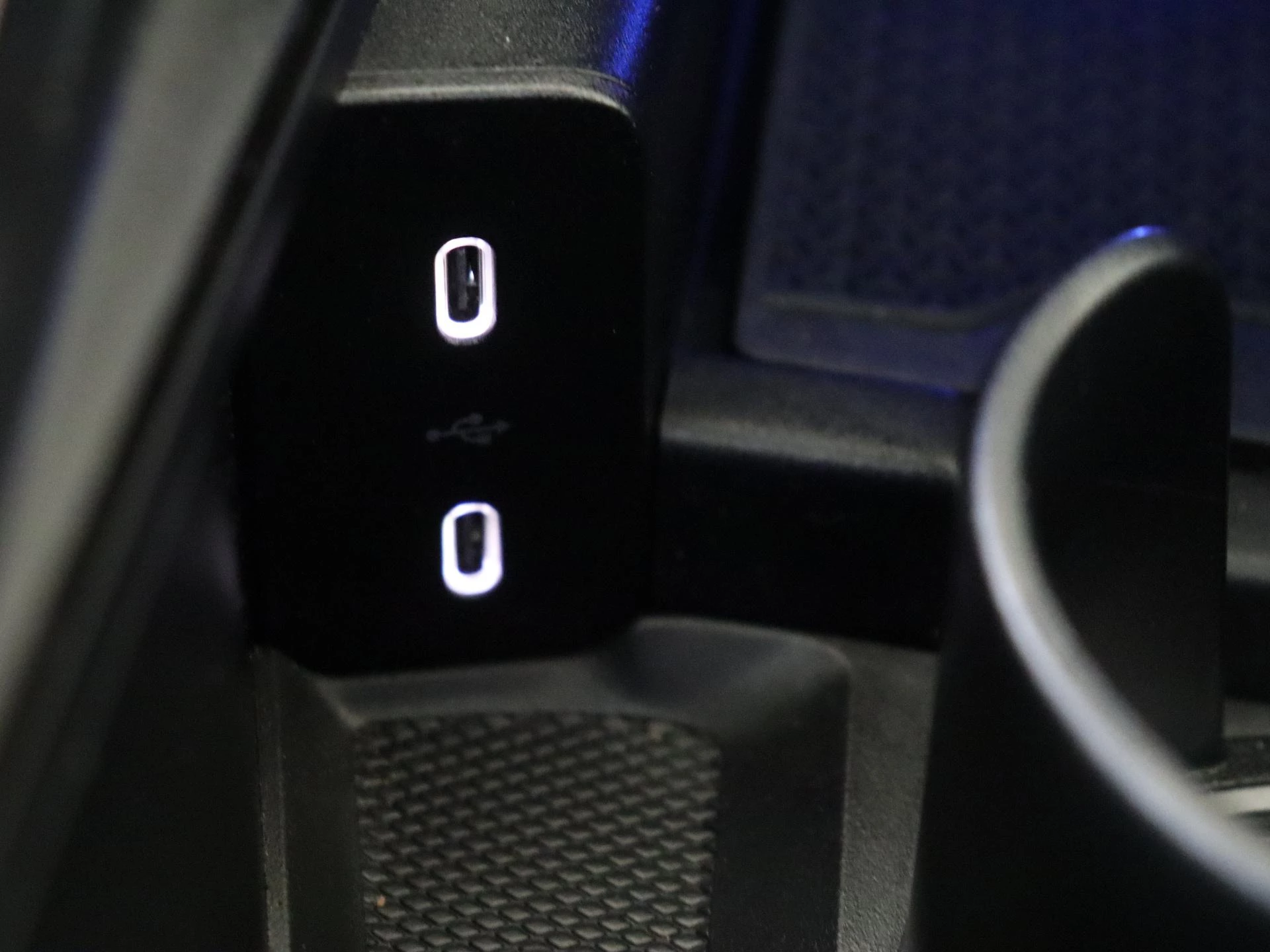 Mercedes-Benz-E-Klasse-image-23