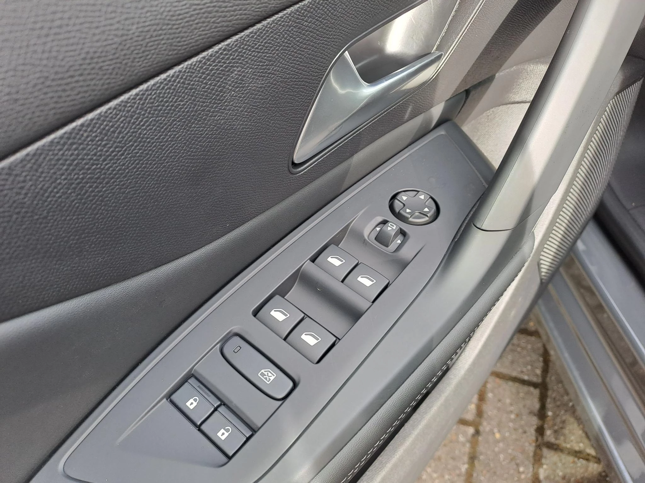 Peugeot-308-image-11