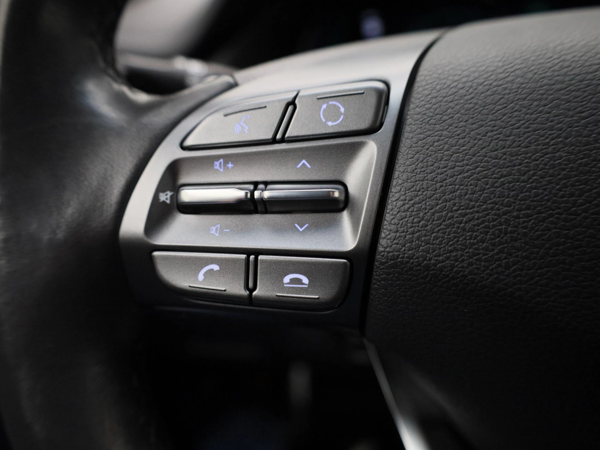 Hyundai-IONIQ-image-18
