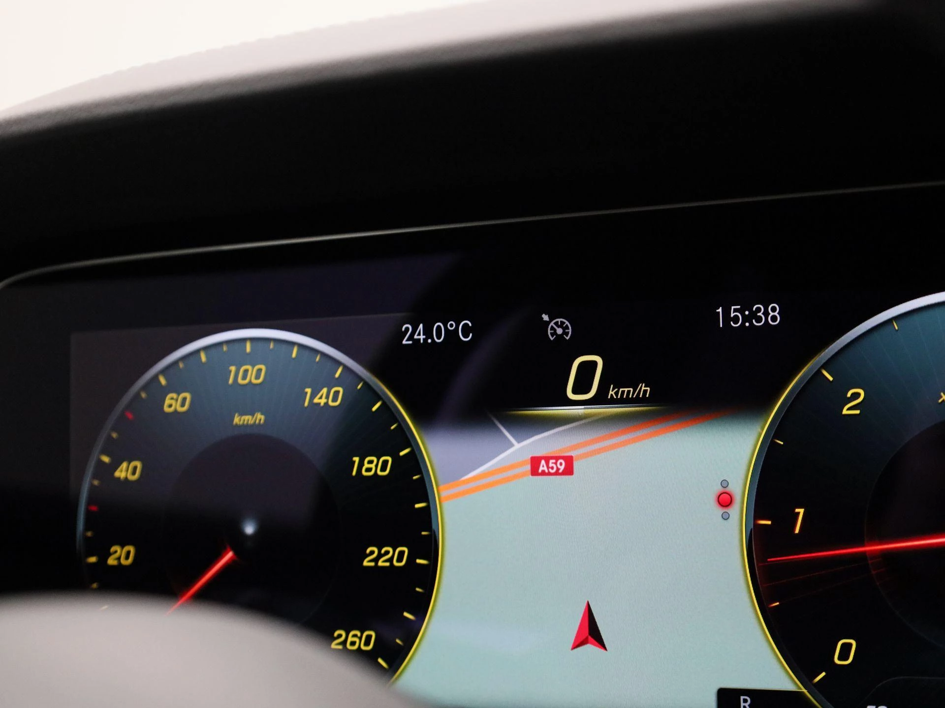 Mercedes-Benz-Classe E-image-22