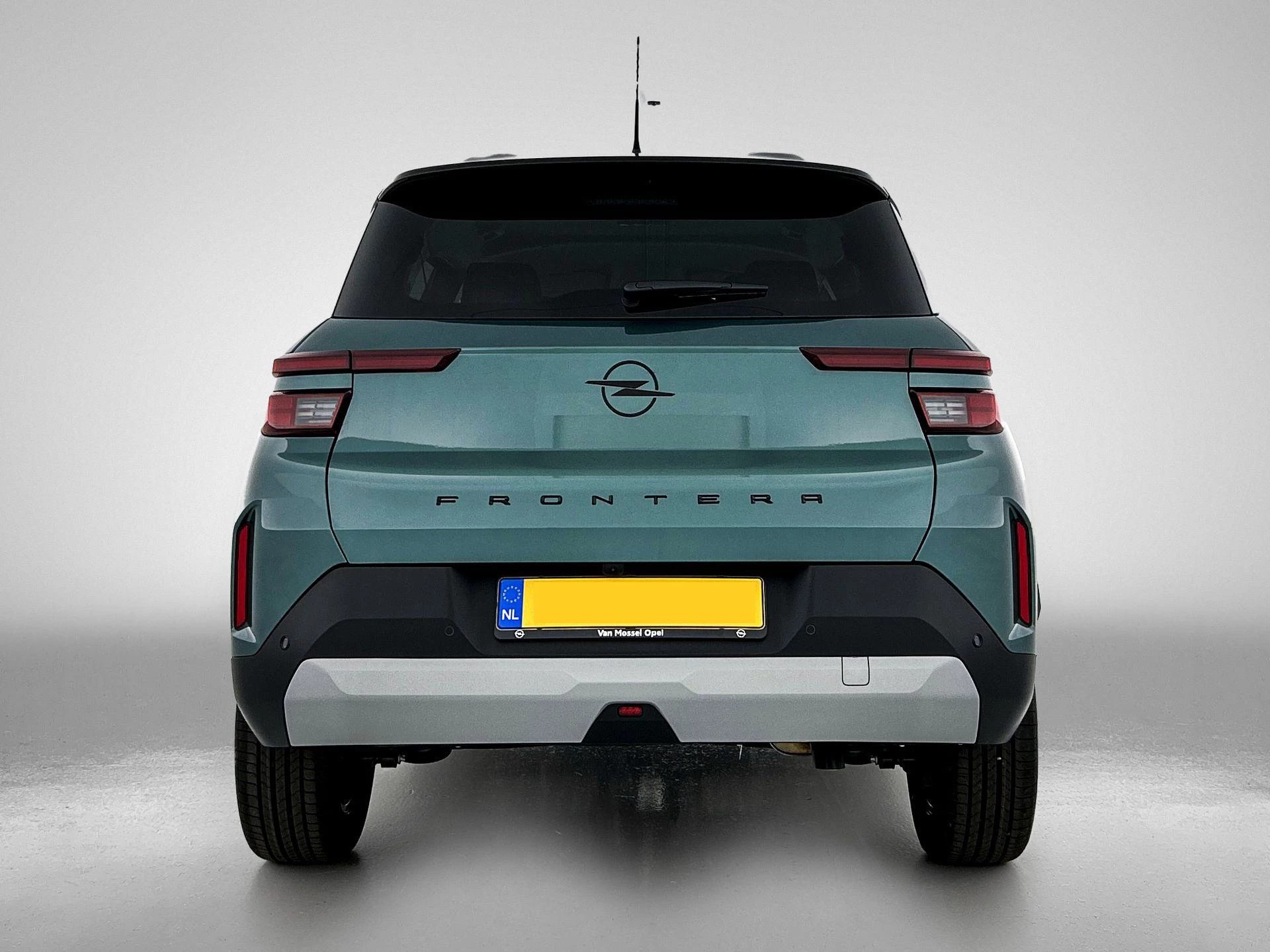 Opel-Frontera-image-2