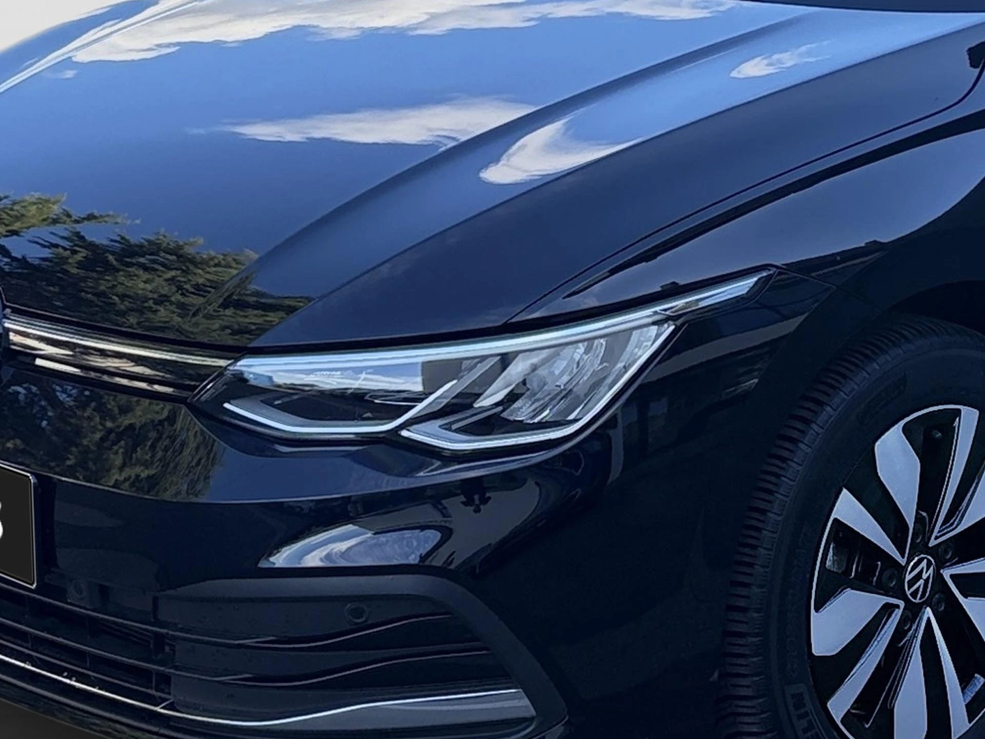 Volkswagen-Golf-image-18