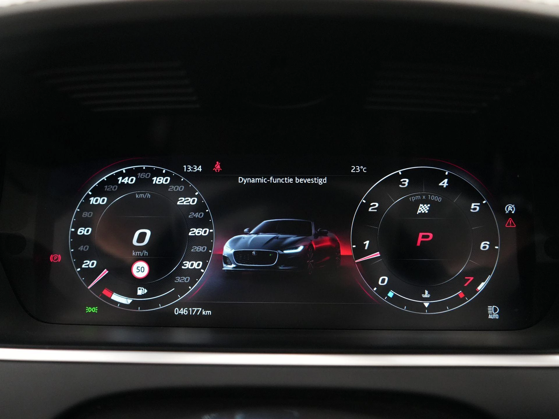 Jaguar F-TYPE P300 RWD First Edition