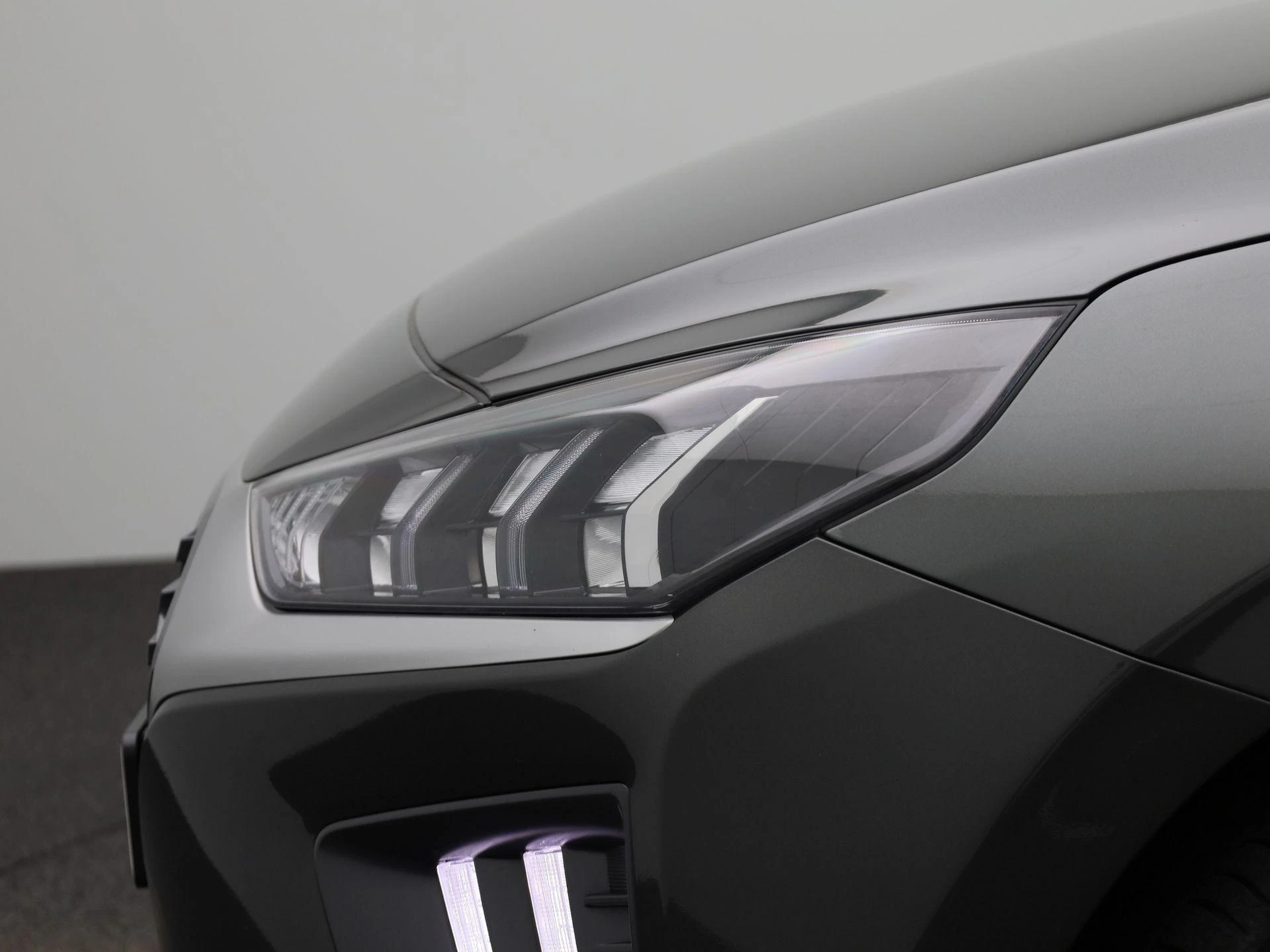 Hyundai-IONIQ-image-14