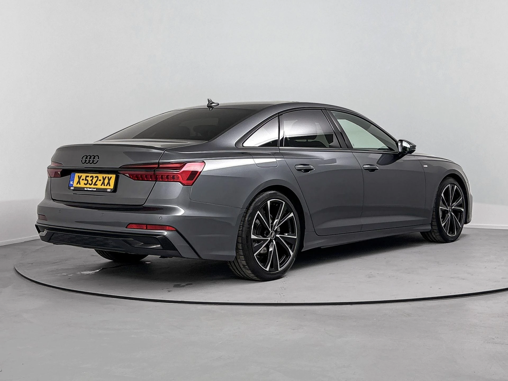 Audi-A6-image-3