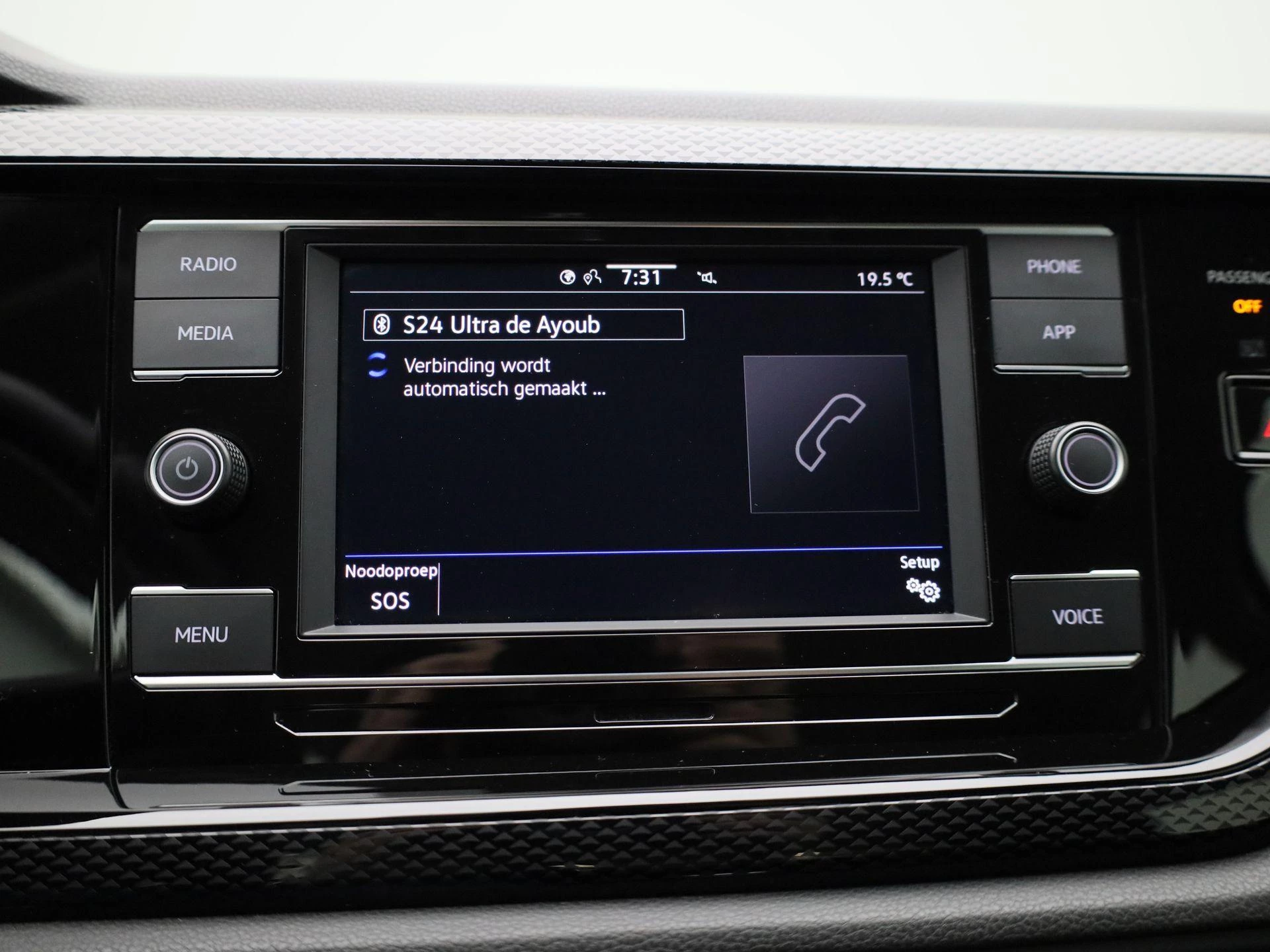Volkswagen-Polo-image-15