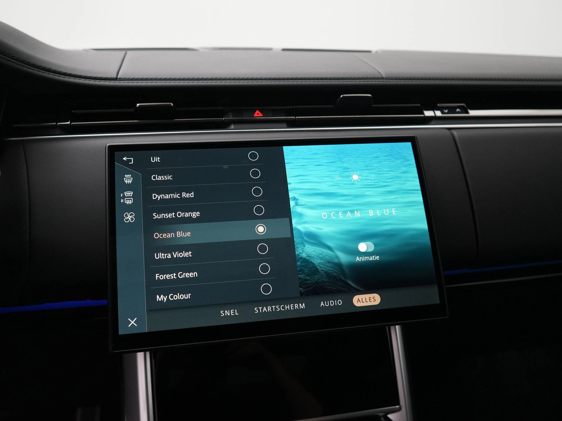 Land Rover-Range Rover-image-31