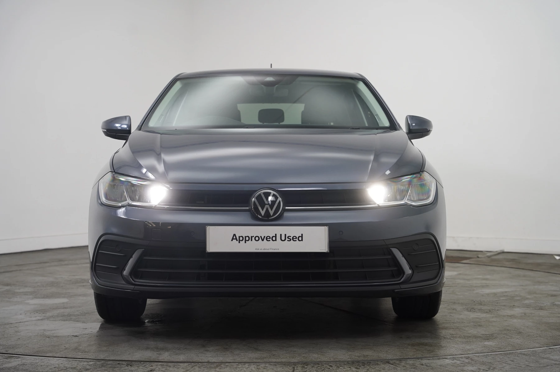 Volkswagen-Polo-image-6