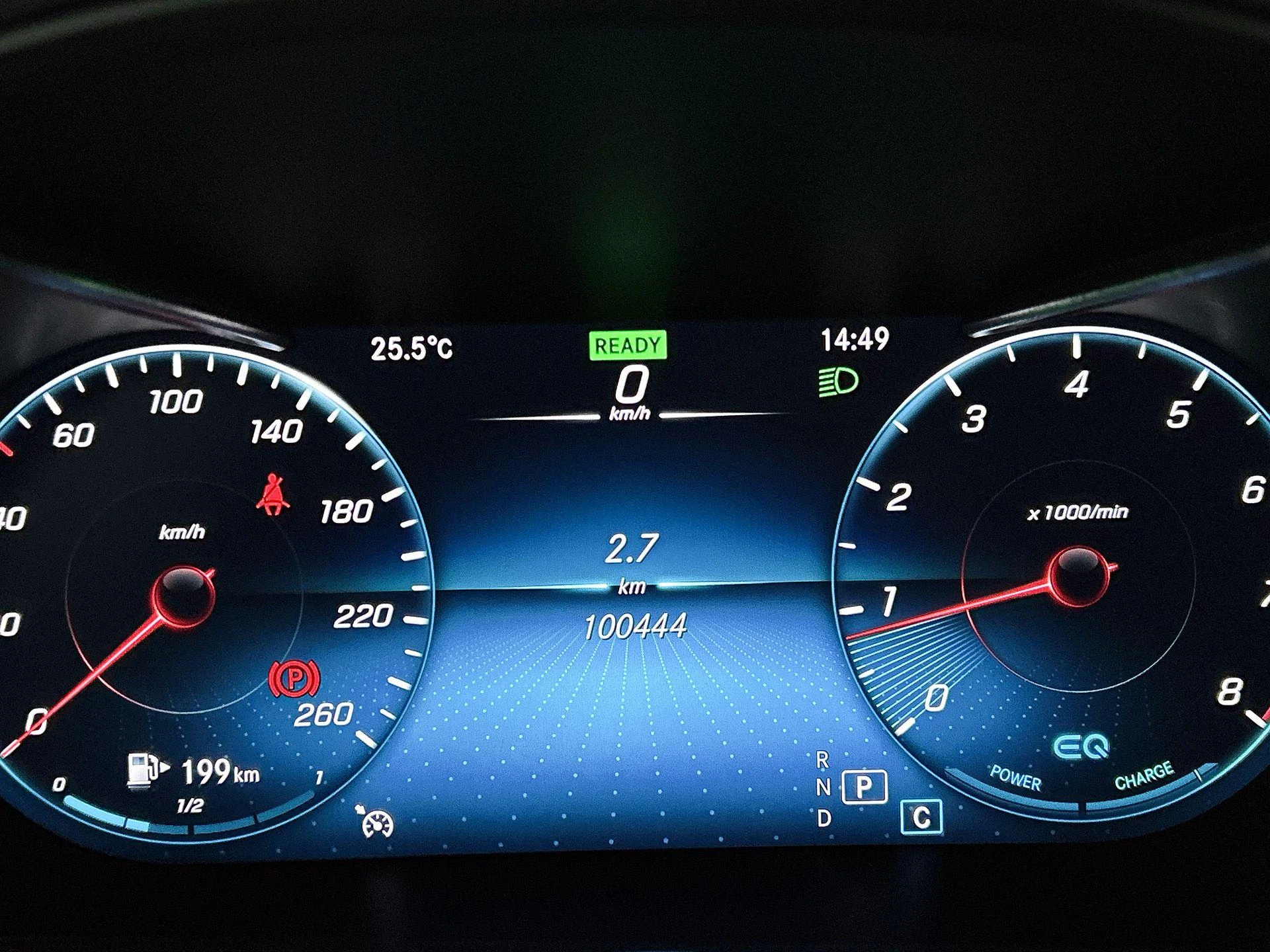 Mercedes-Benz-GLC-image-18