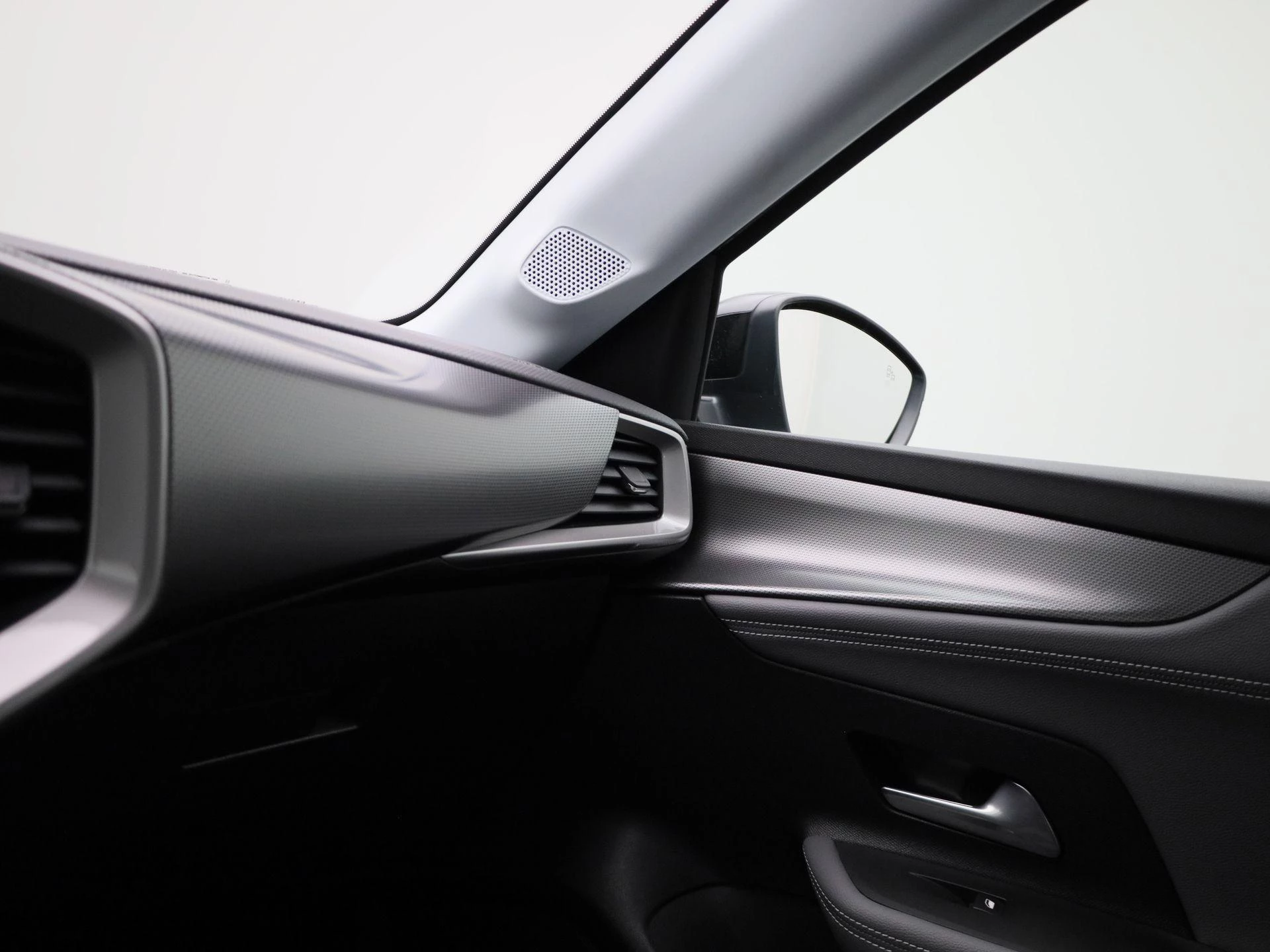 Opel-Mokka-e-image-21