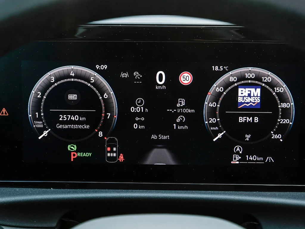 Volkswagen-T-Roc-image-12