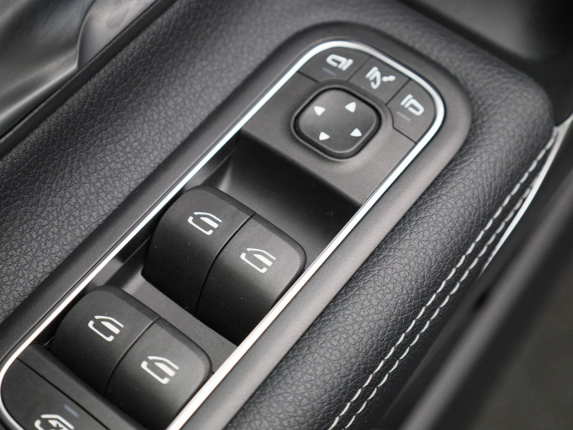 Mercedes-Benz-A-Klasse-image-31