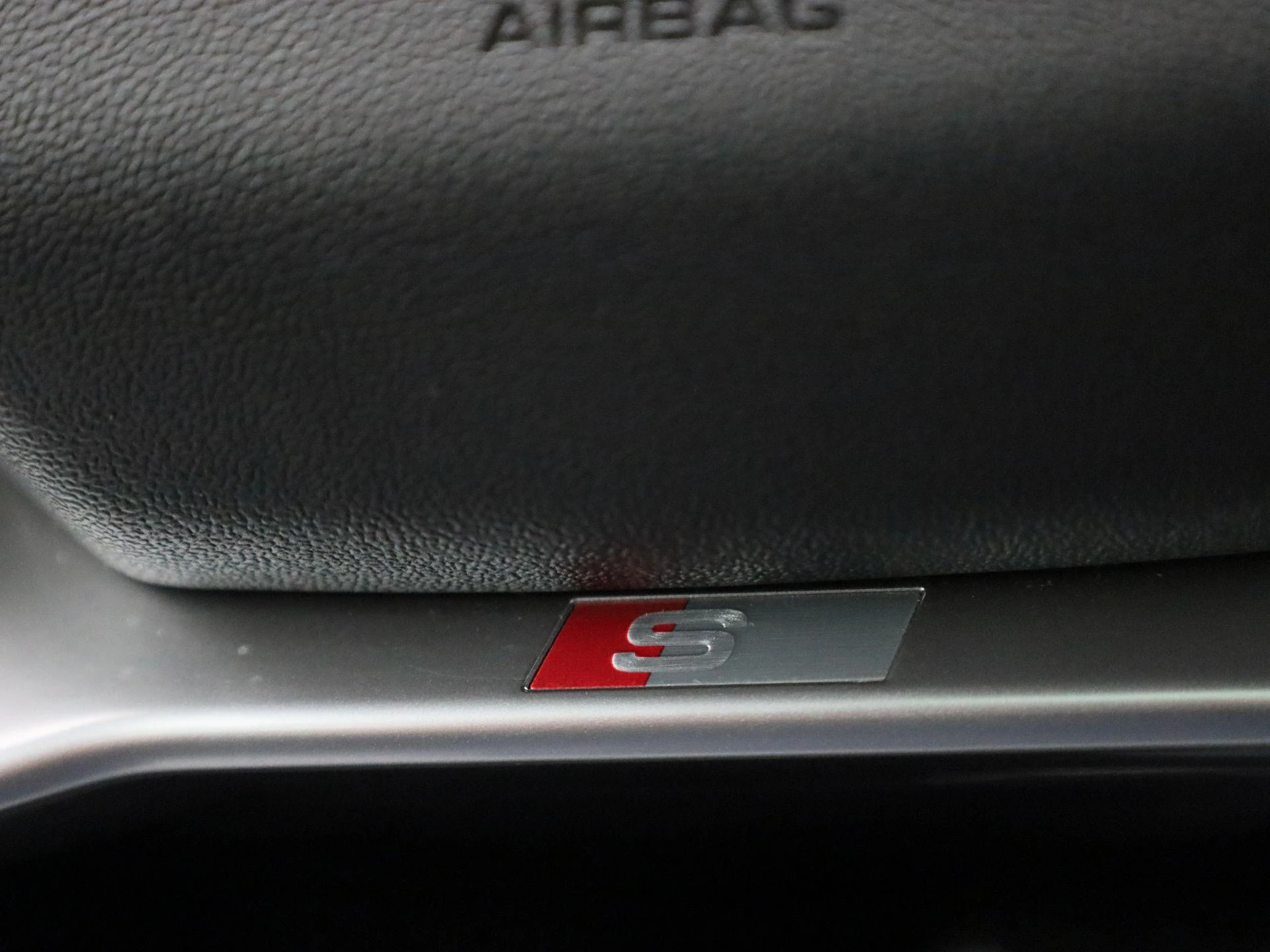 Audi-Q4 e-tron-image-32