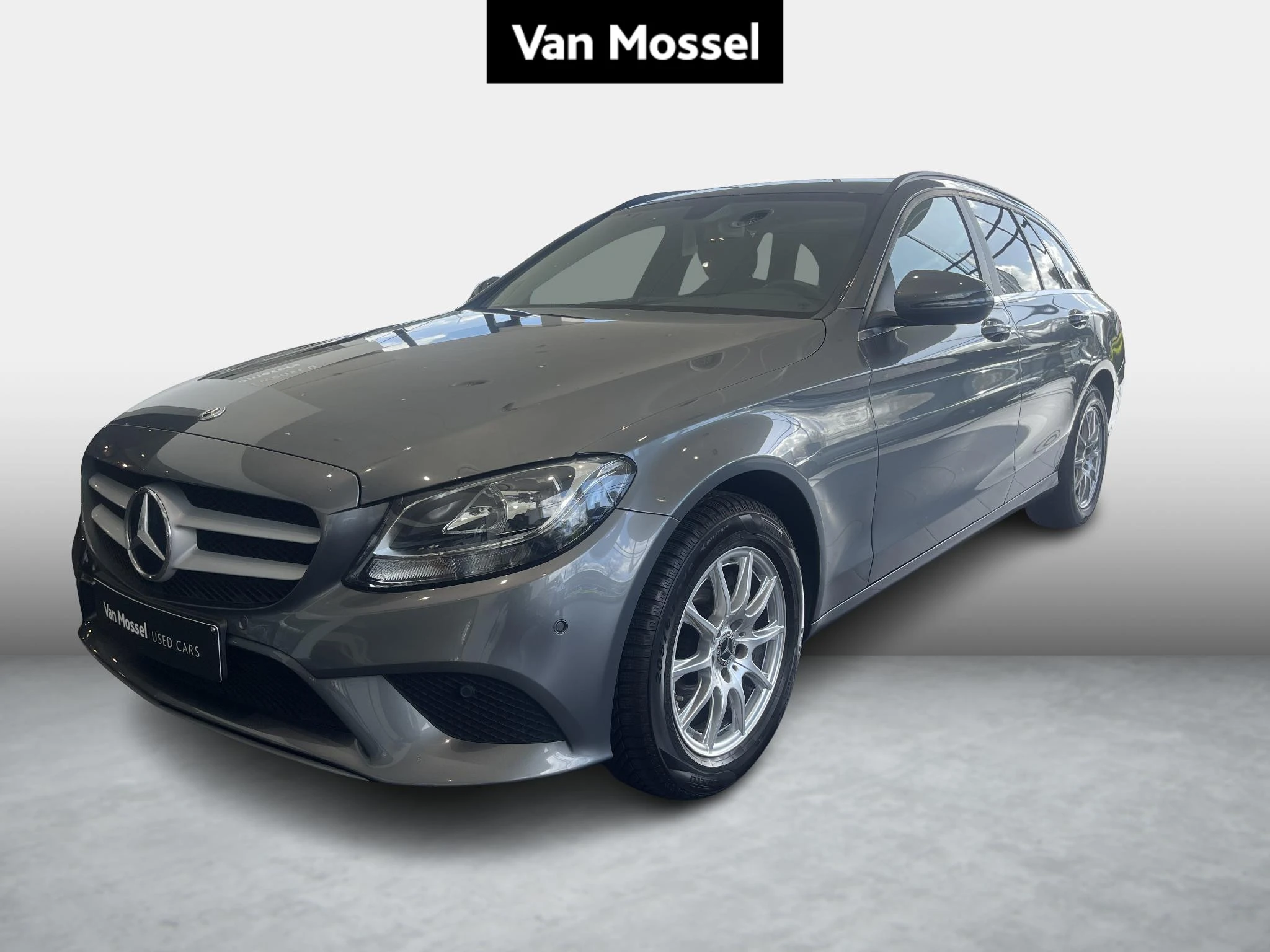 Mercedes-Benz-C-Klasse-image-0