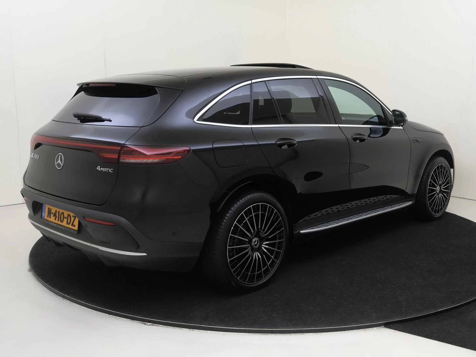 Mercedes-Benz Eqc