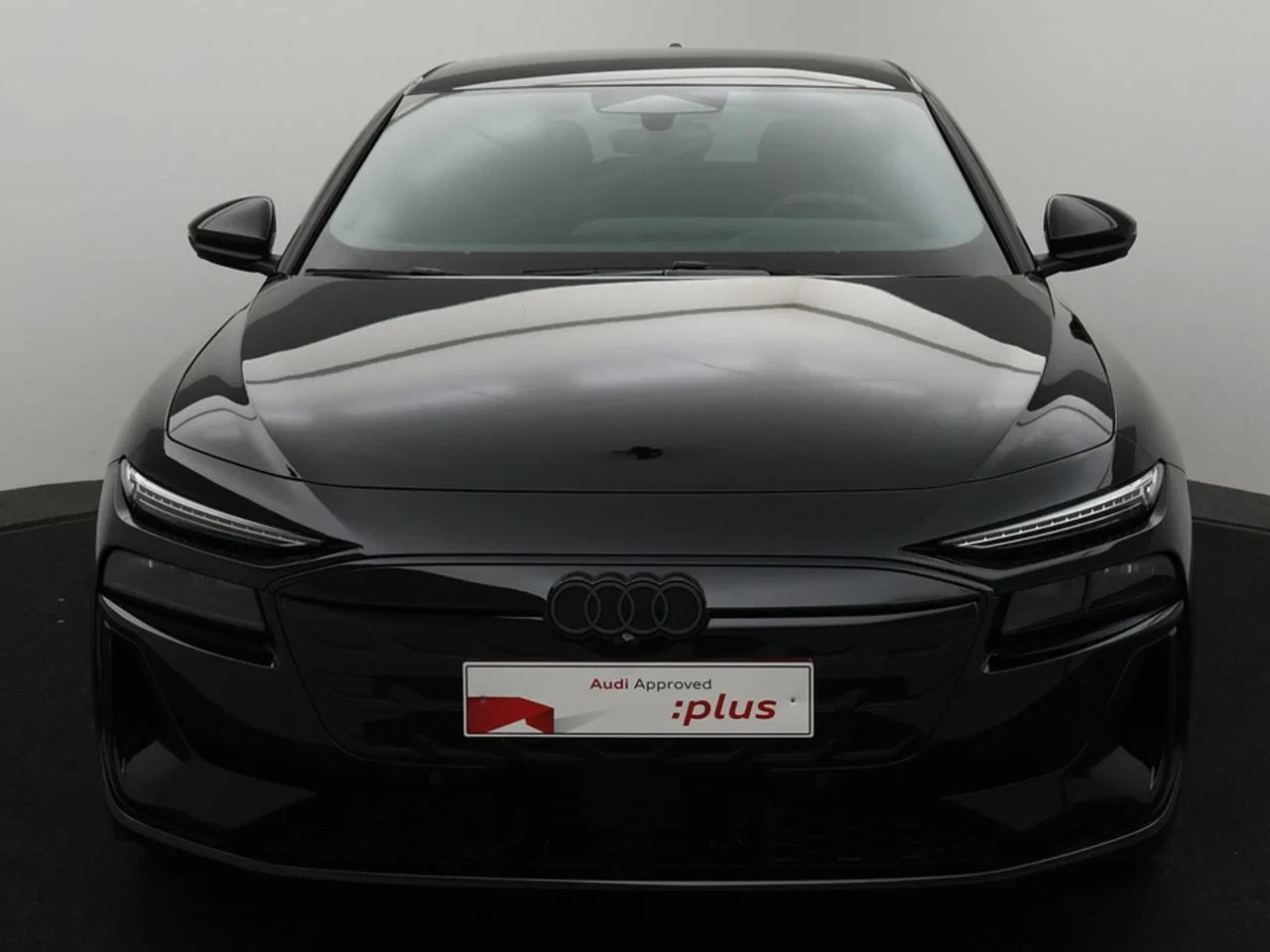 Audi-A6 Avant e-tron-image-7