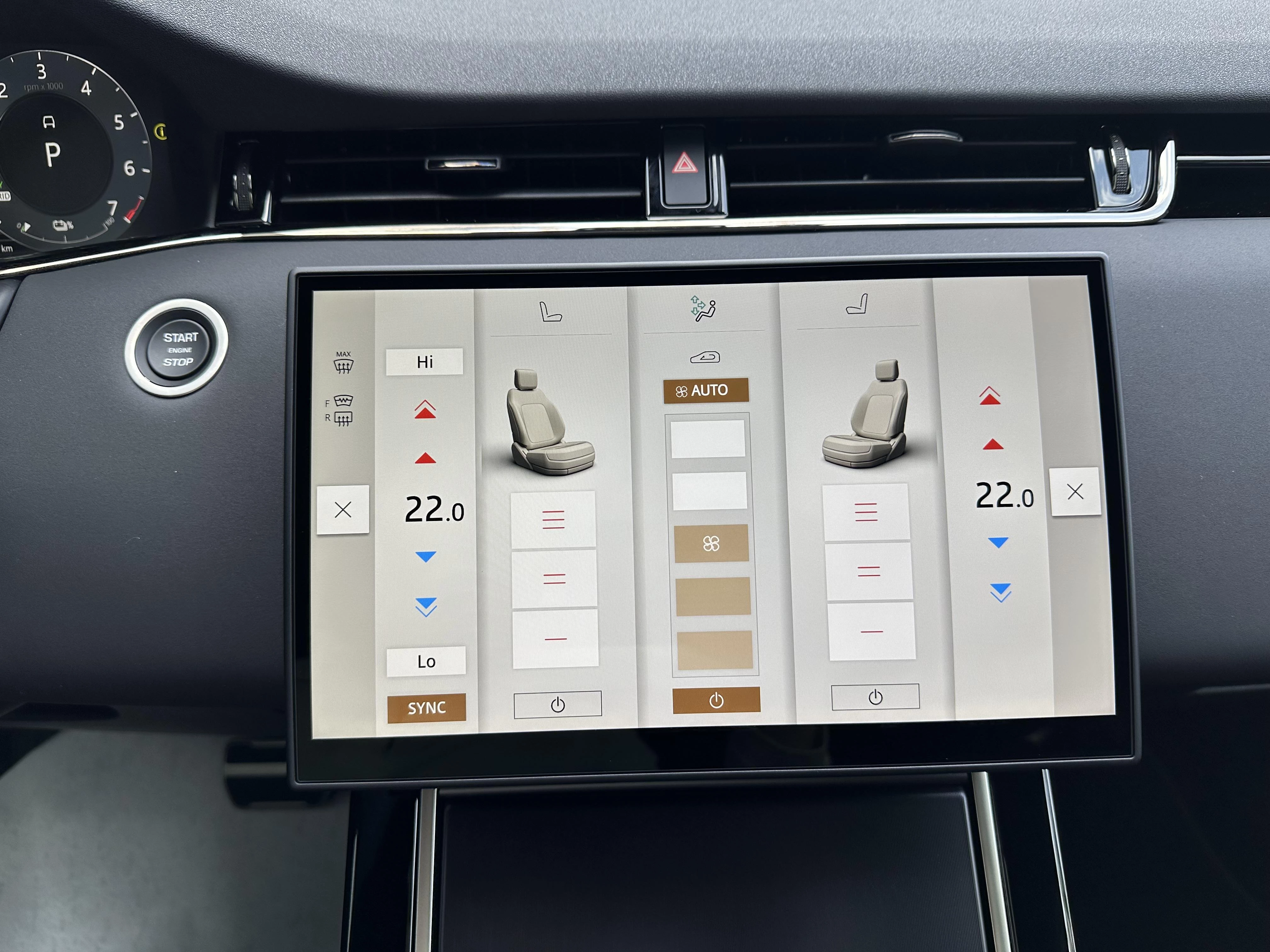 Land Rover-Range Rover Evoque-image-23